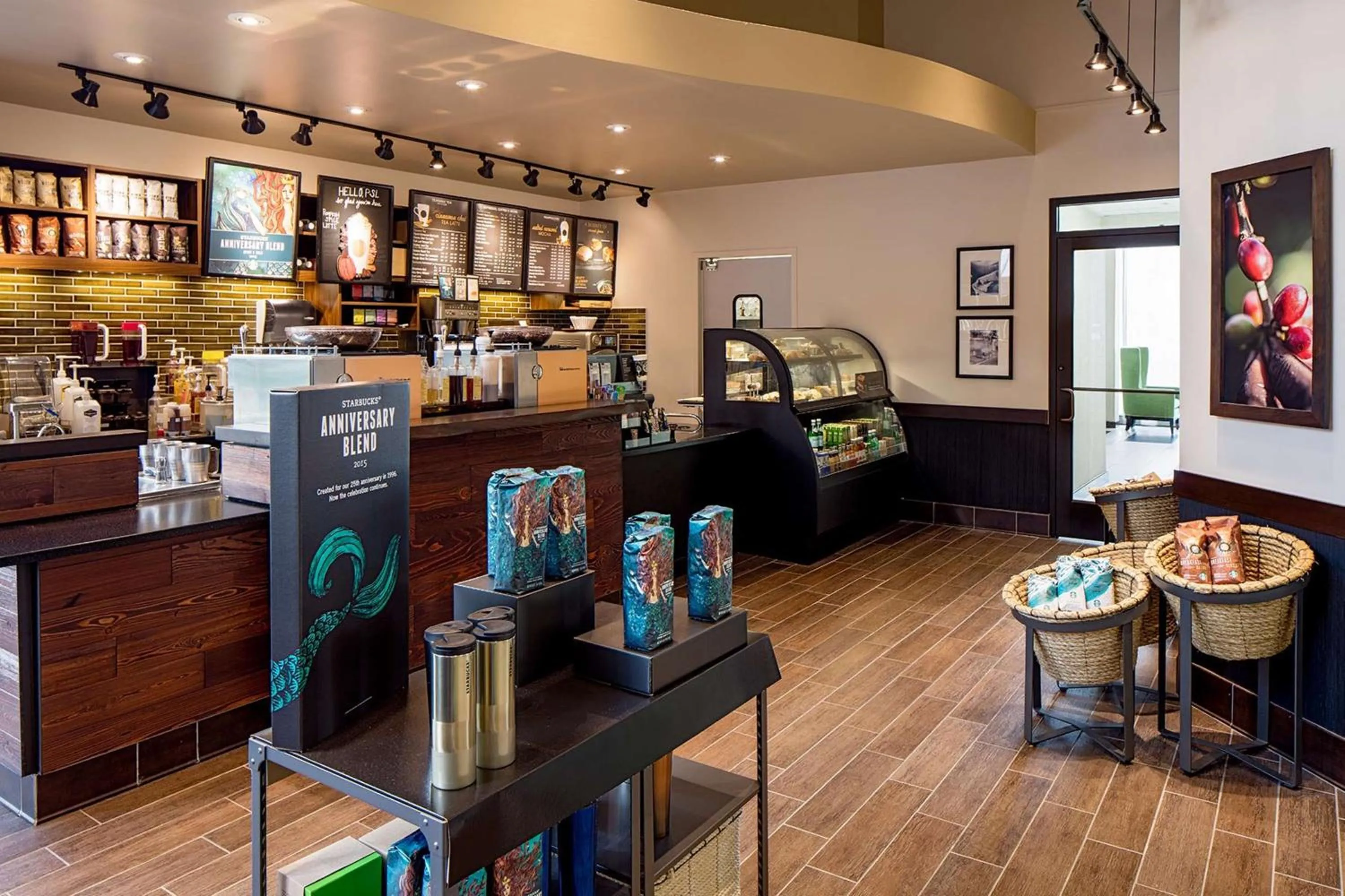 Restaurant/places to eat in DoubleTree by Hilton Hotel Houston Greenway Plaza