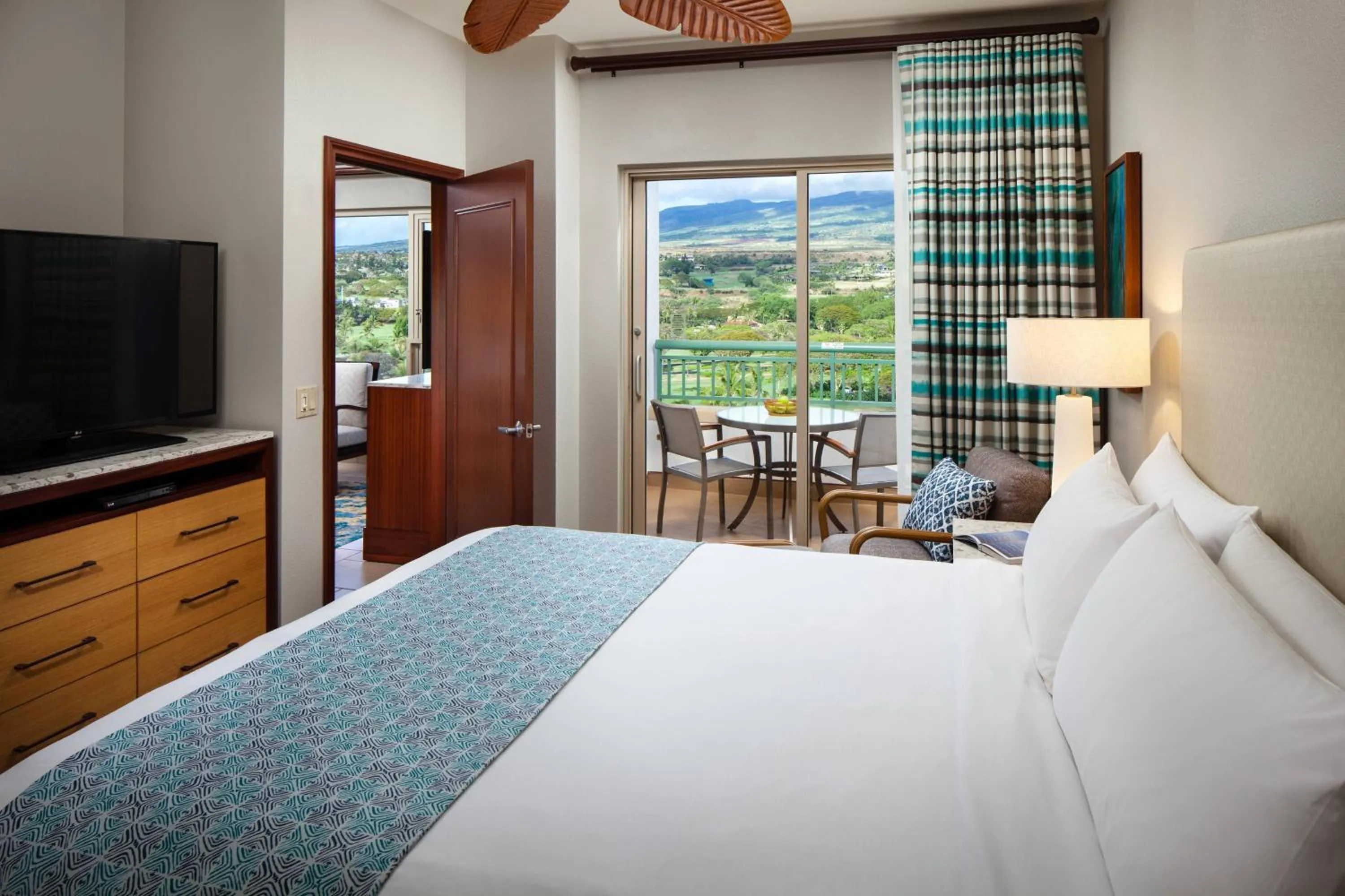 Bedroom, Bed in Marriott's Maui Ocean Club - Lahaina & Napili Towers
