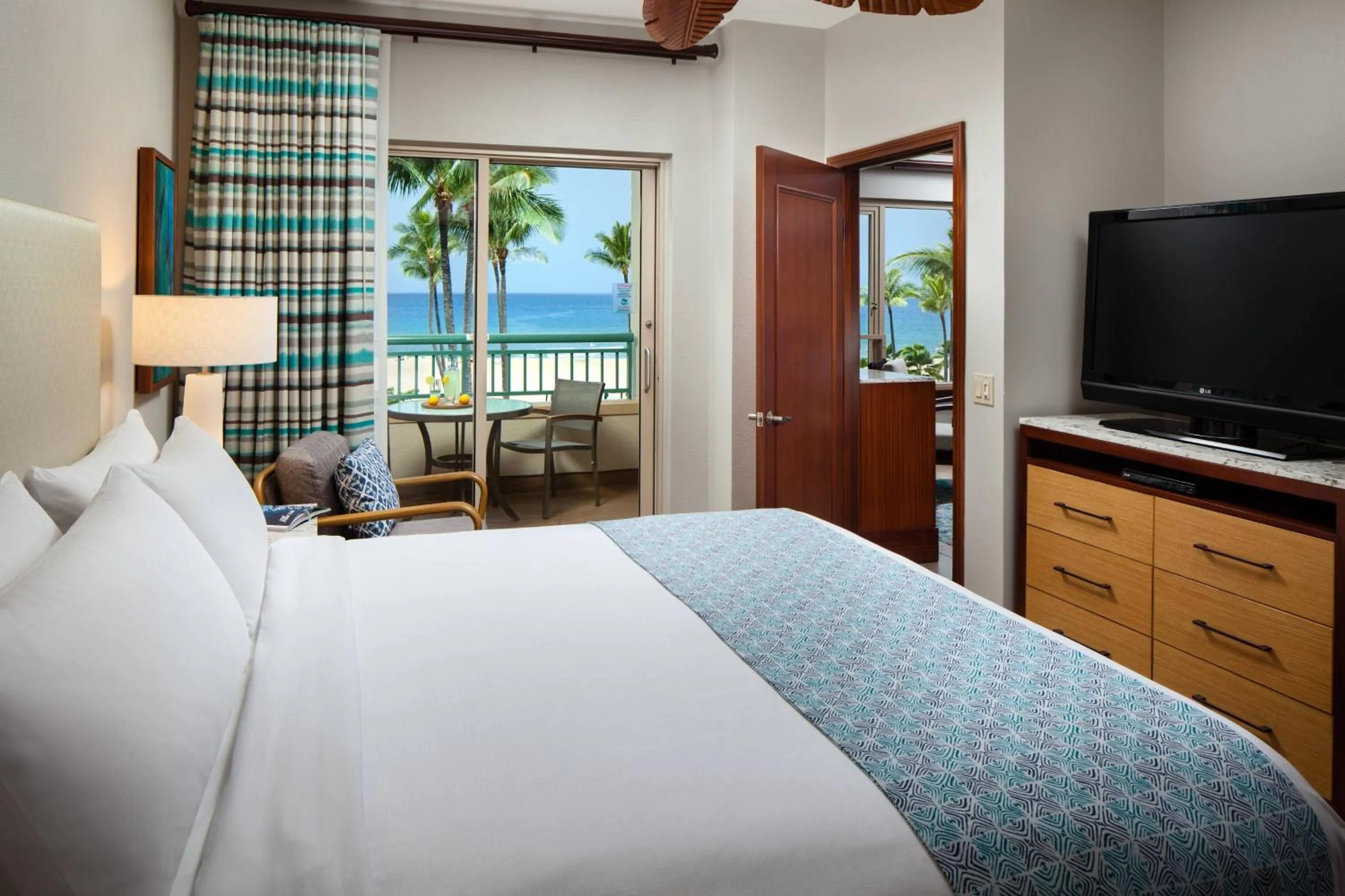 Bedroom, Bed in Marriott's Maui Ocean Club - Lahaina & Napili Towers