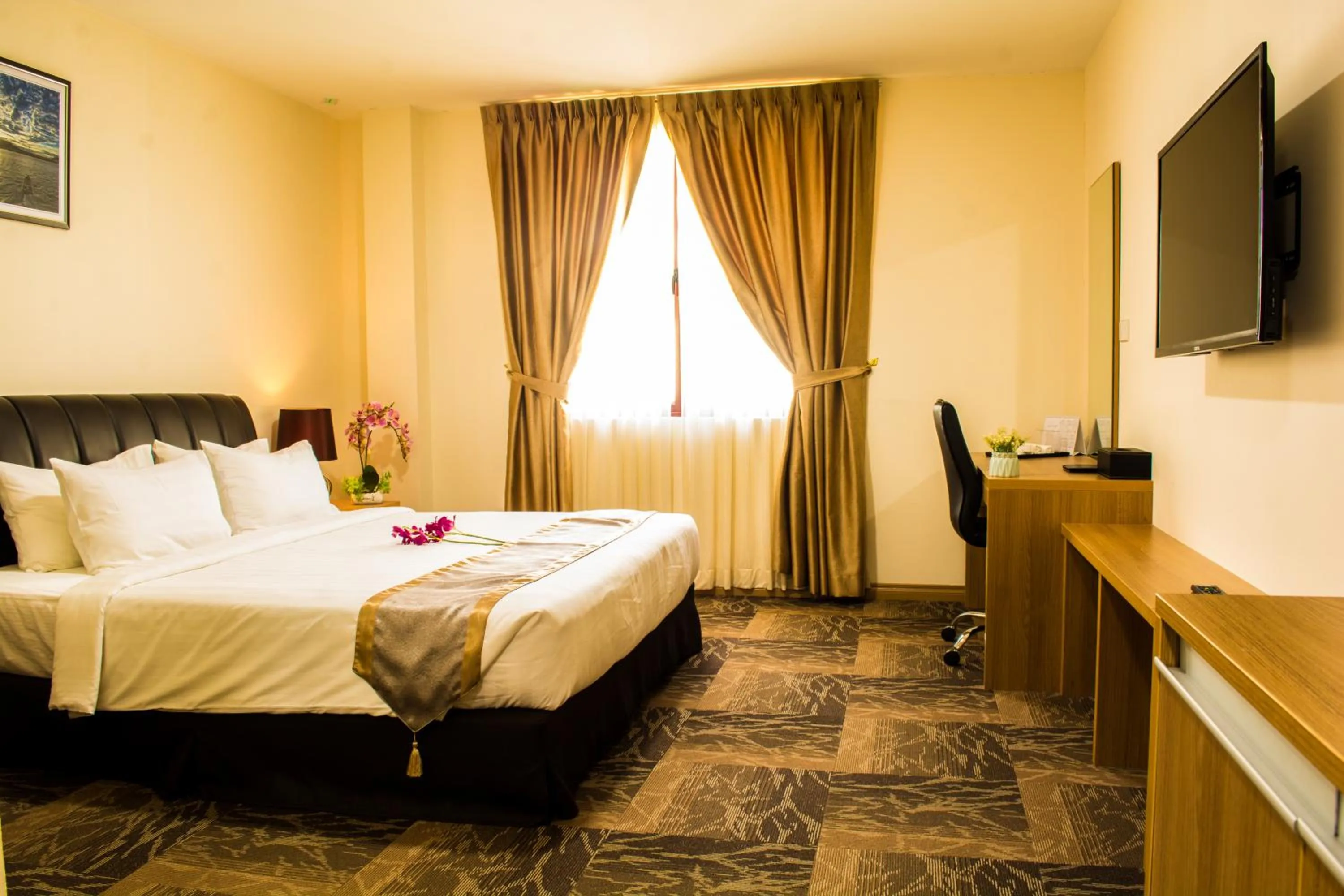 View (from property/room), Bed in Al Afiah Hotel