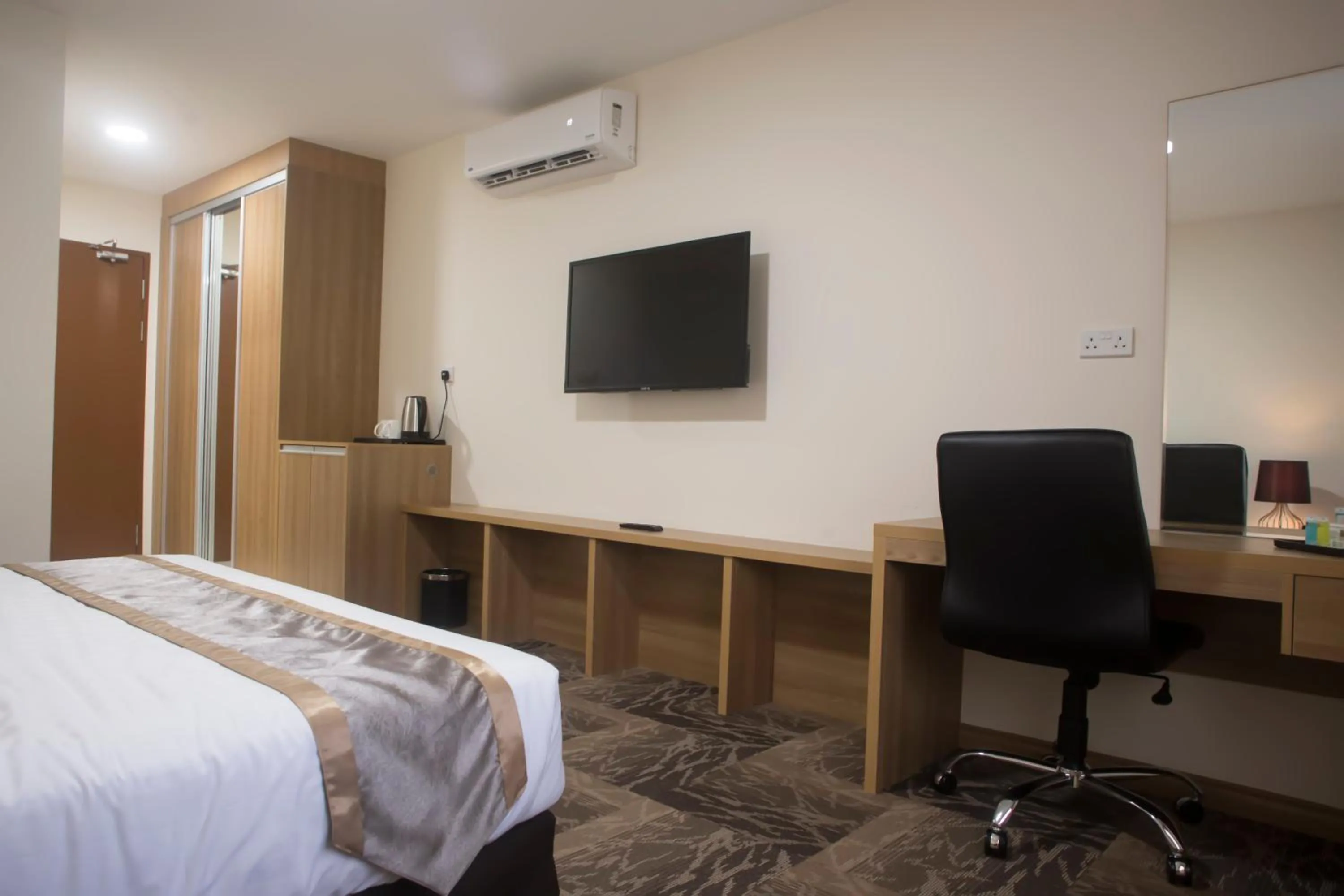 TV and multimedia, Bed in Al Afiah Hotel