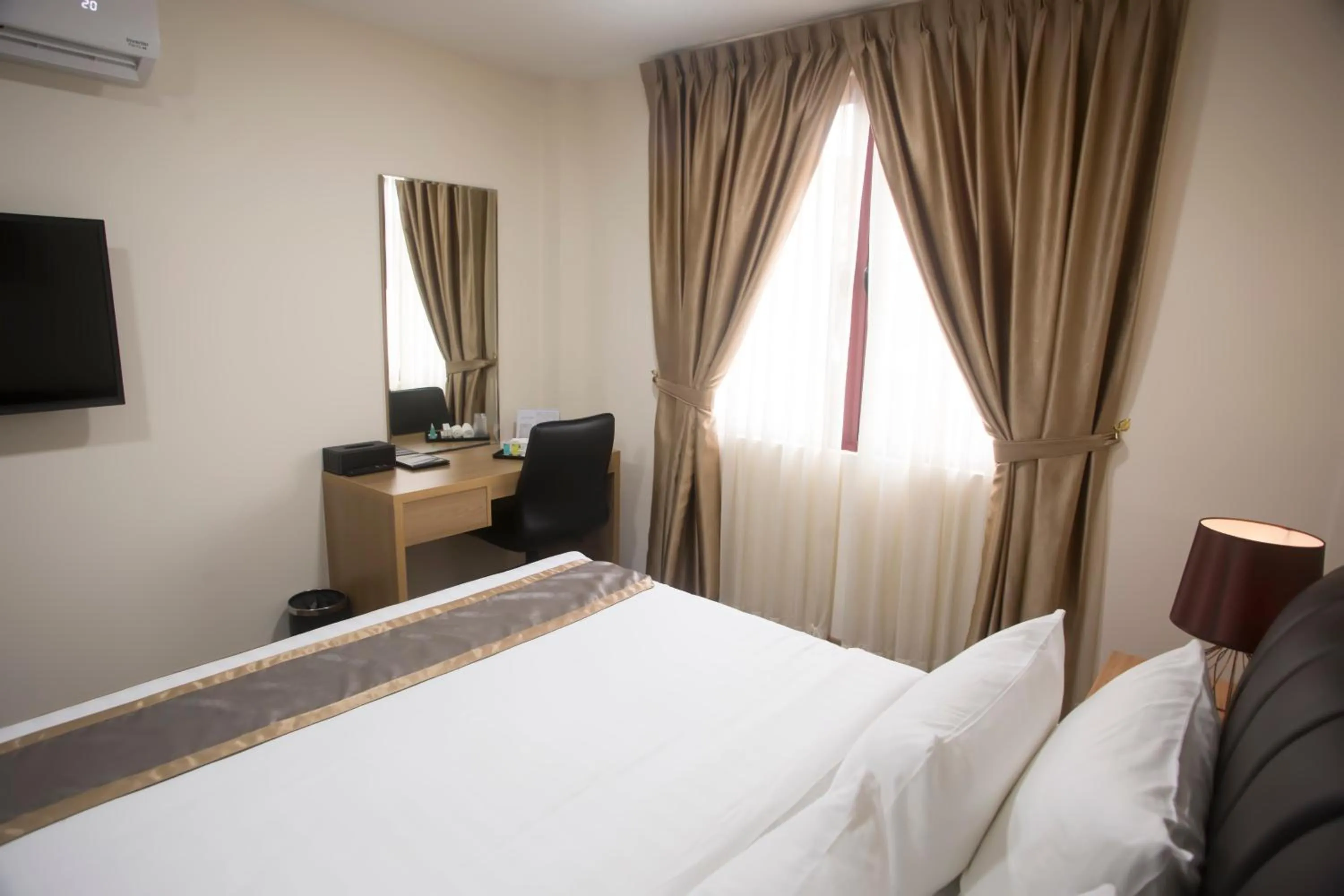 Bed in Al Afiah Hotel