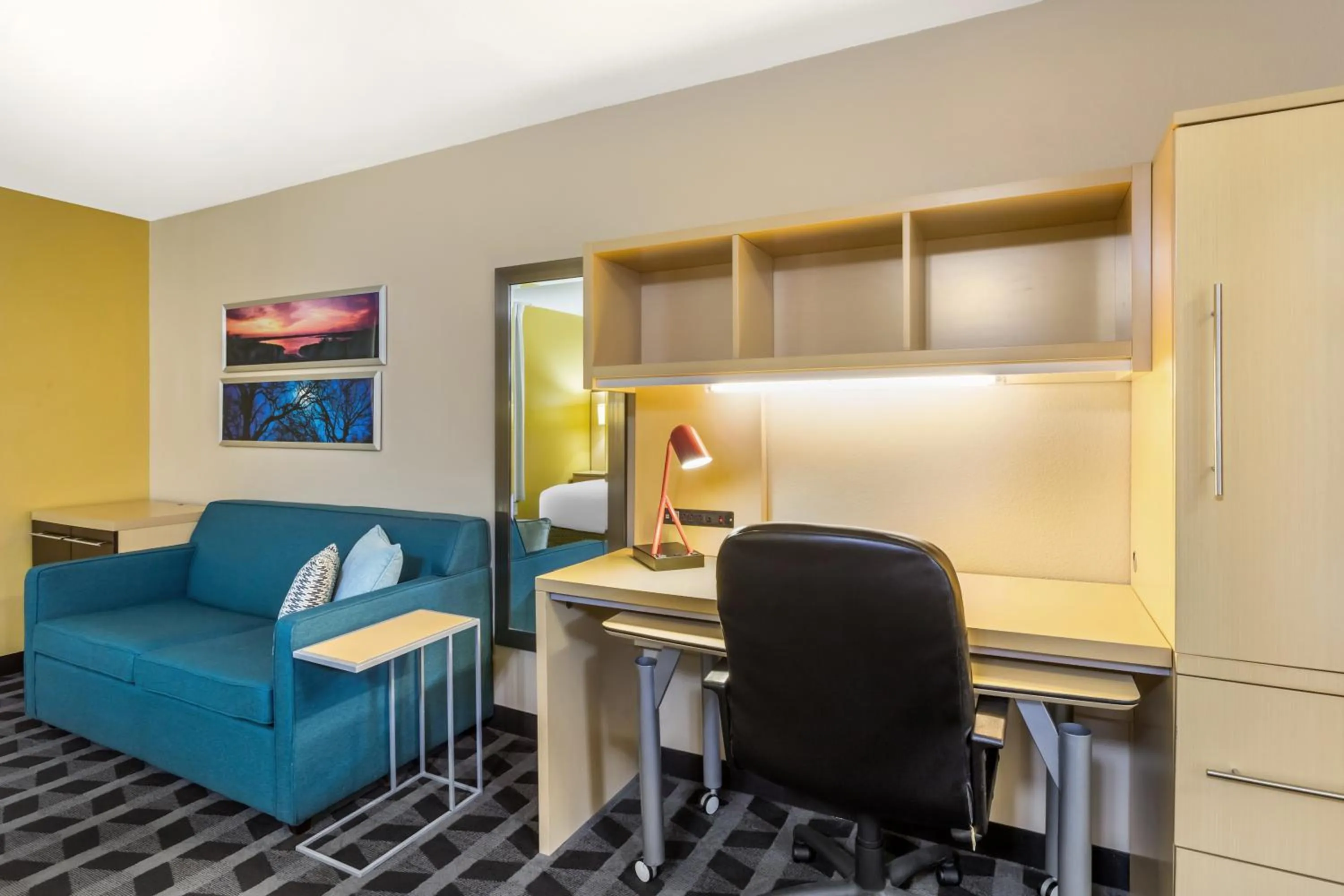 Living room in TownePlace Suites by Marriott Houston NASA/Clear Lake