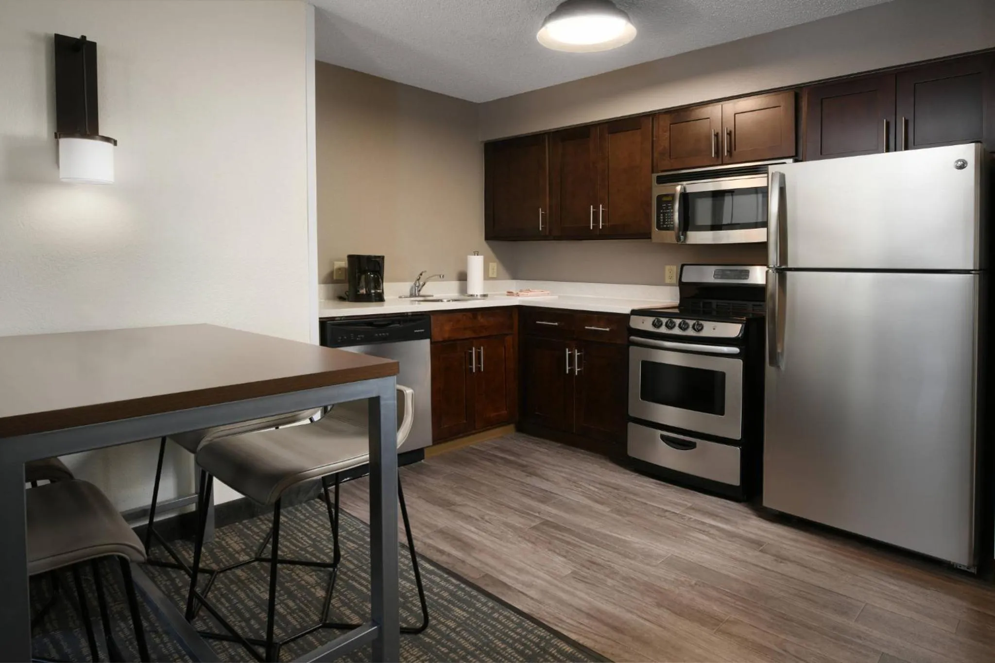 Kitchen or kitchenette in Residence Inn Houston Westchase On Westheimer