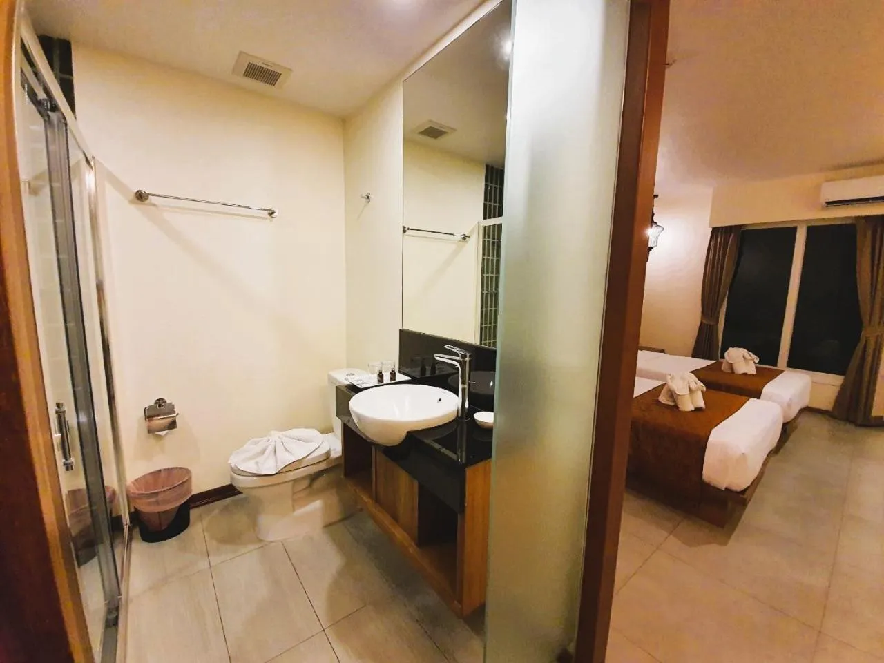 Bedroom, Bed in The Signature Hotel @ Thapae