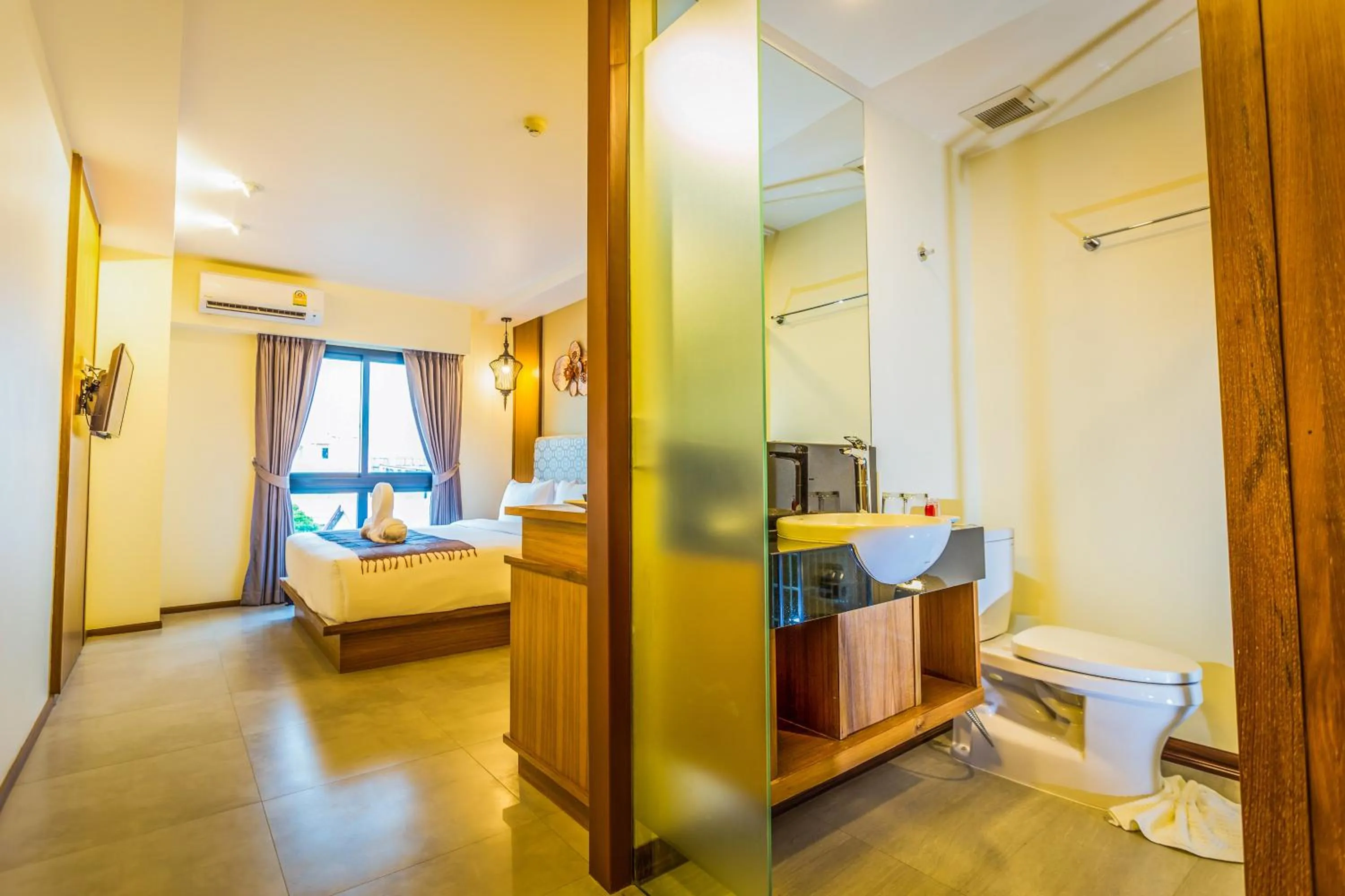 Bedroom, Bed in The Signature Hotel @ Thapae