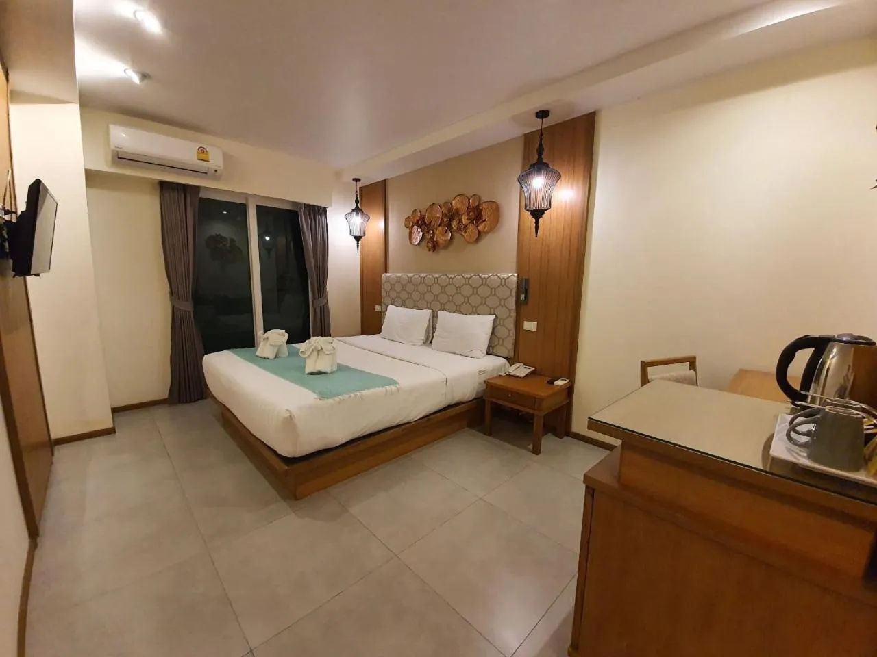 Bedroom, Bed in The Signature Hotel @ Thapae