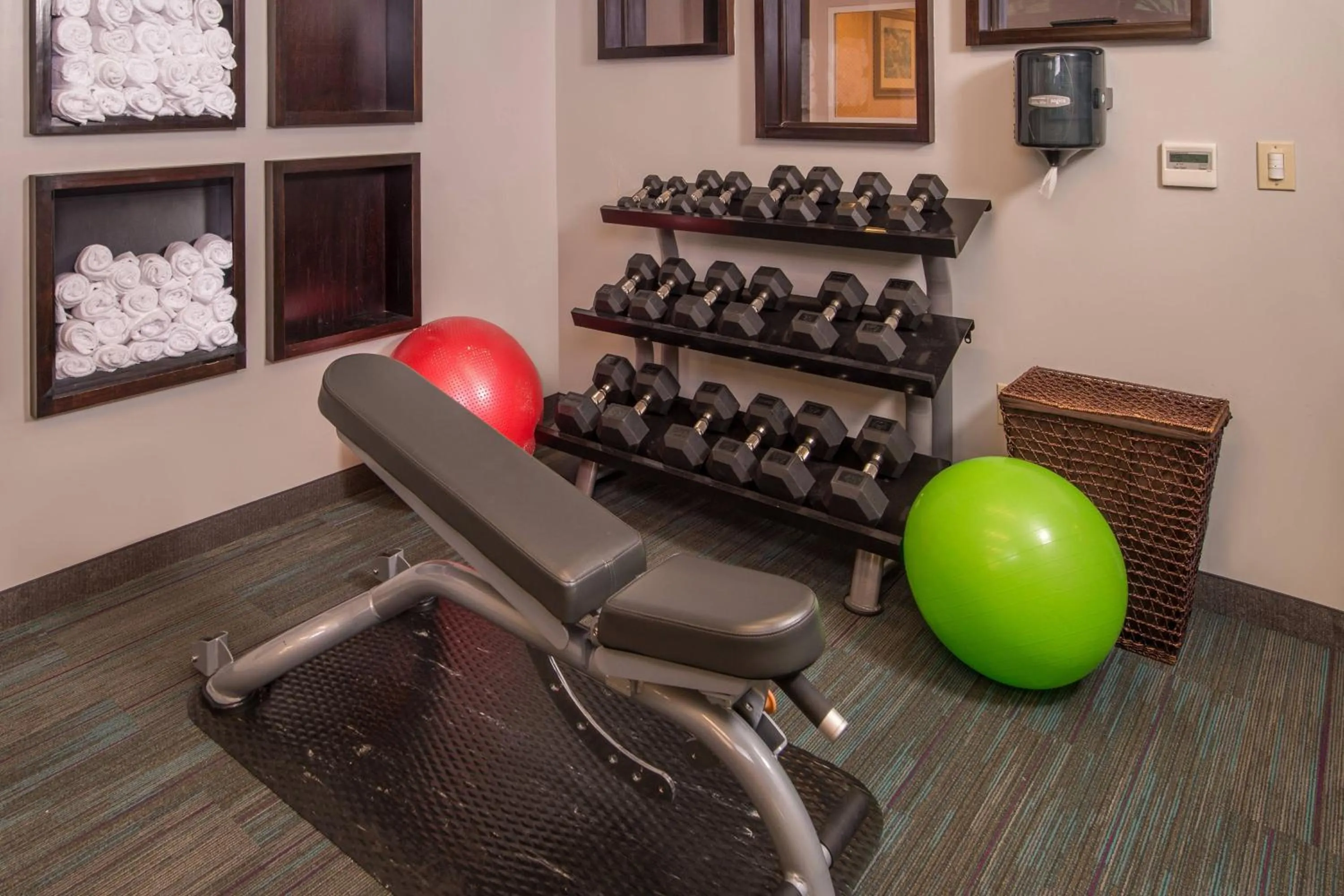 Fitness centre/facilities in Courtyard by Marriott Dulles Town Center