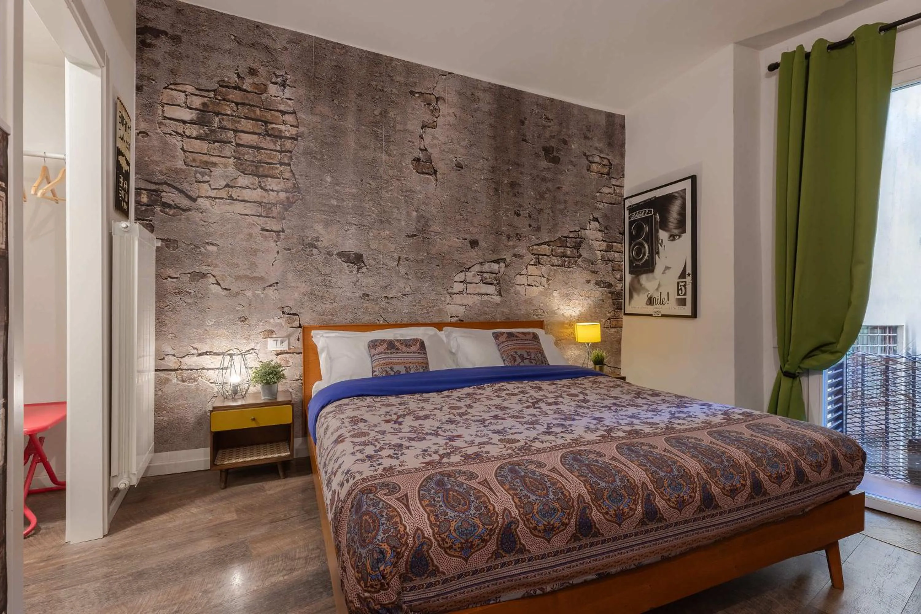 Bedroom, Bed in Coderooms