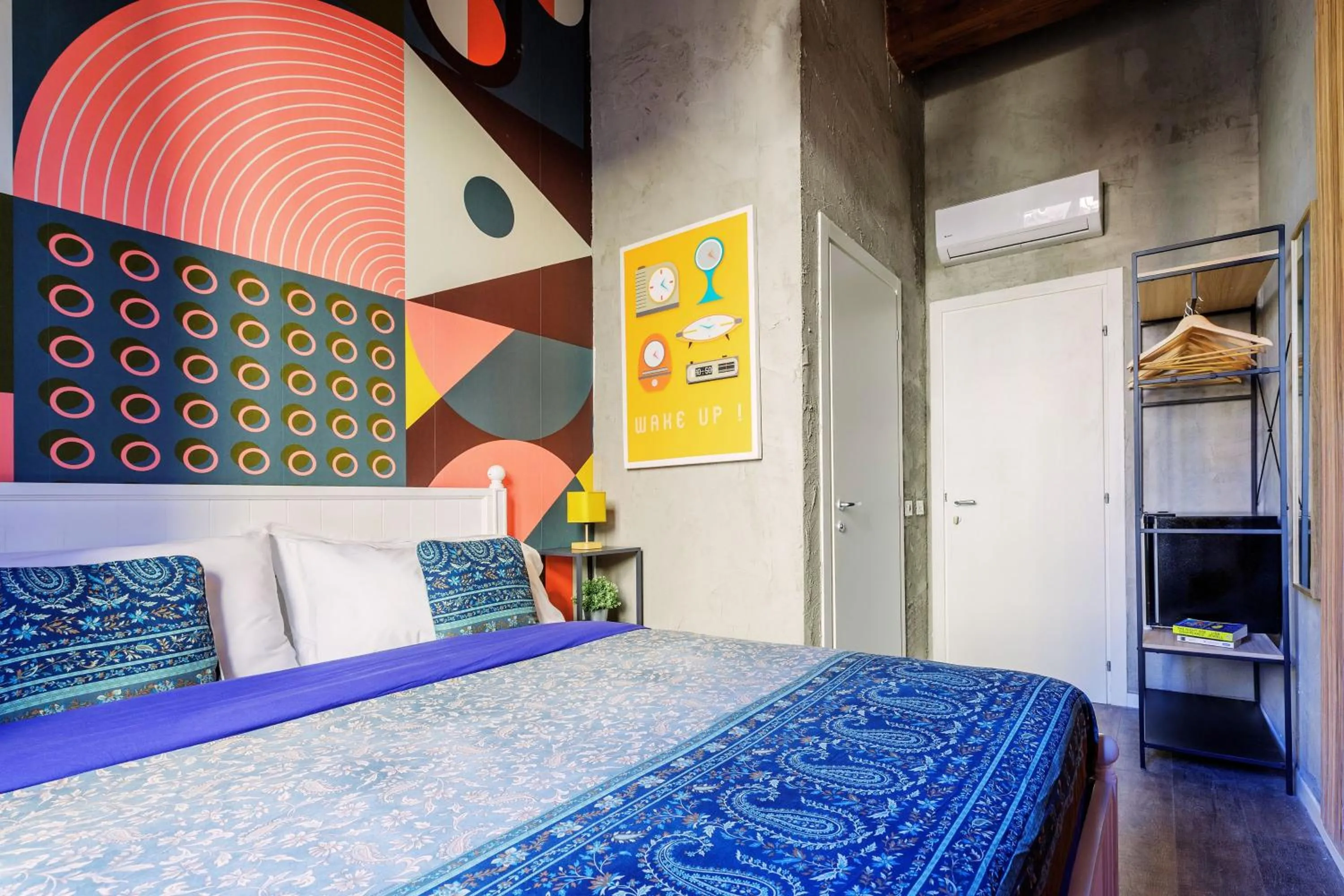 Bedroom, Bed in Coderooms