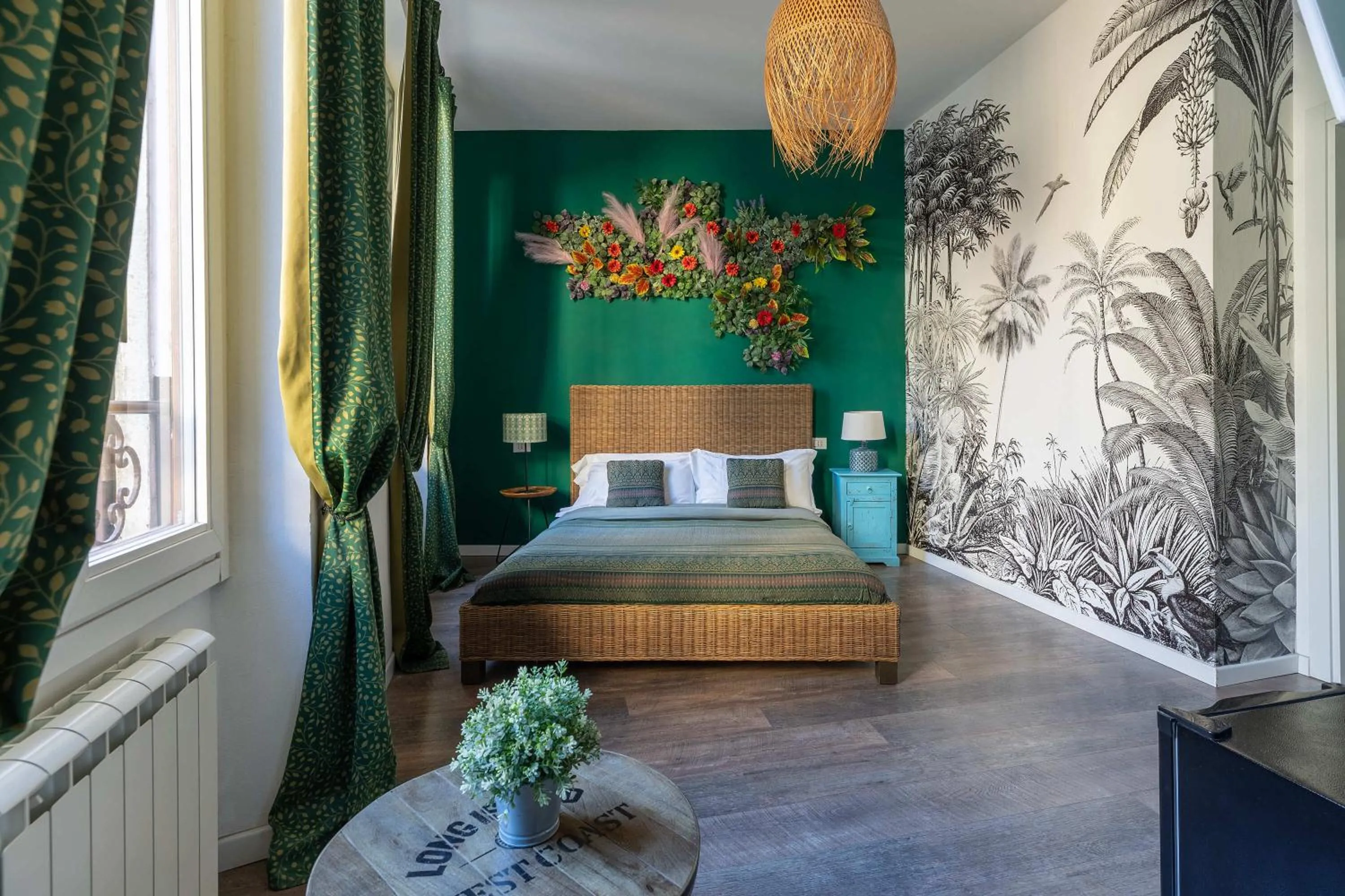 Bedroom, Bed in Coderooms