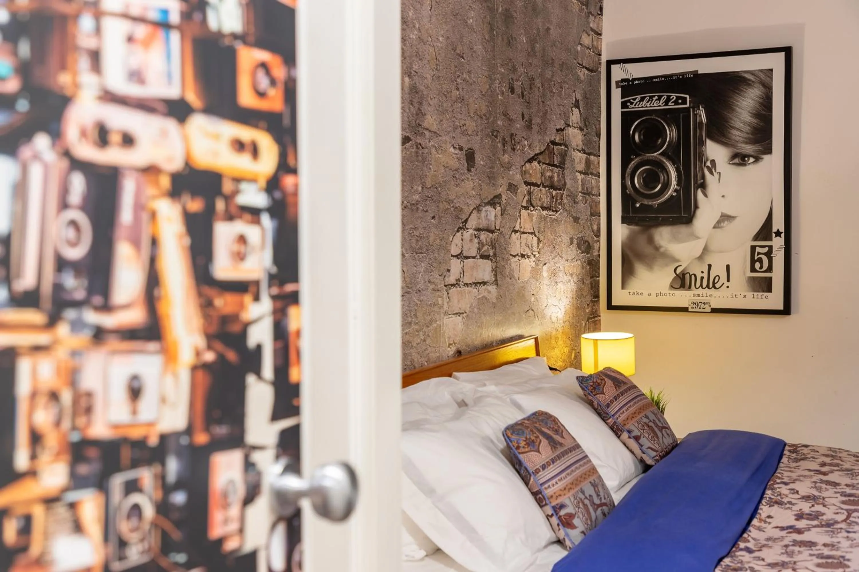 Decorative detail, Bed in Coderooms