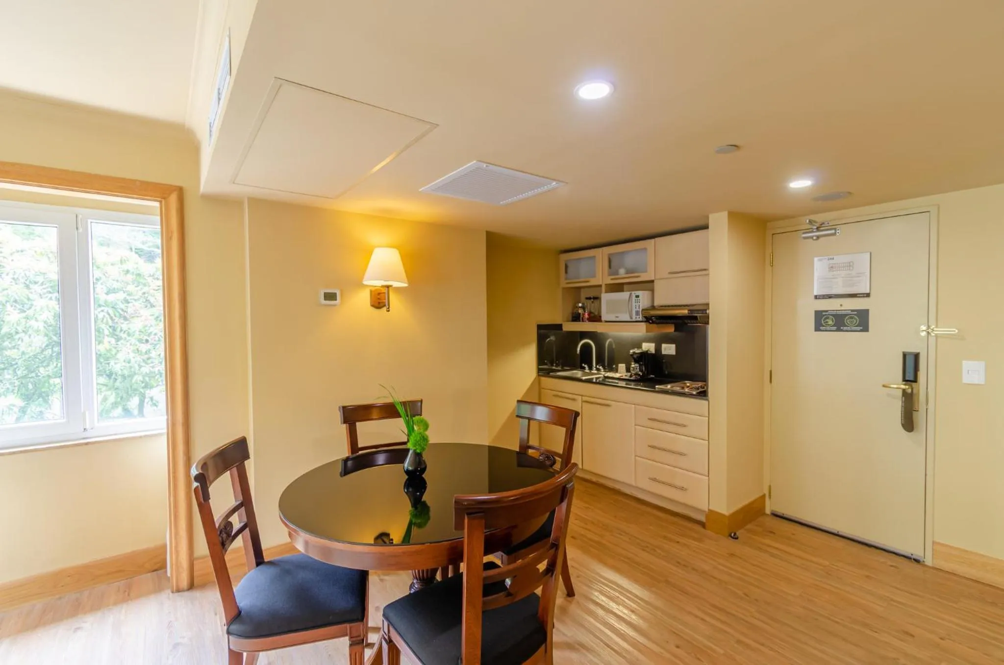 Photo of the whole room in InterContinental Medellin - Movich by IHG