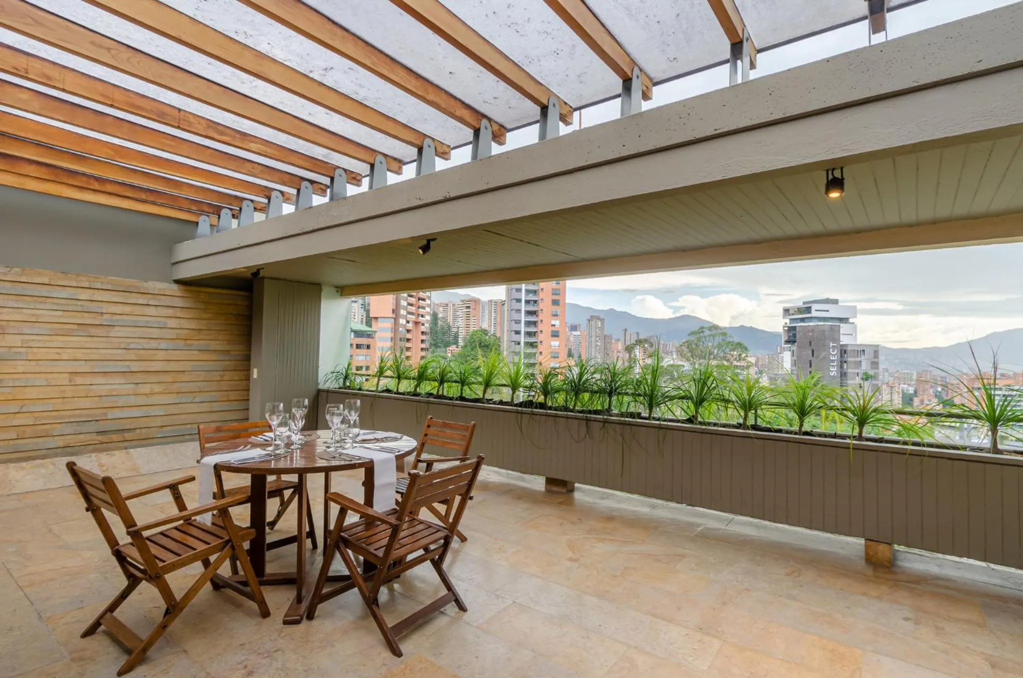 Photo of the whole room in InterContinental Medellin - Movich by IHG
