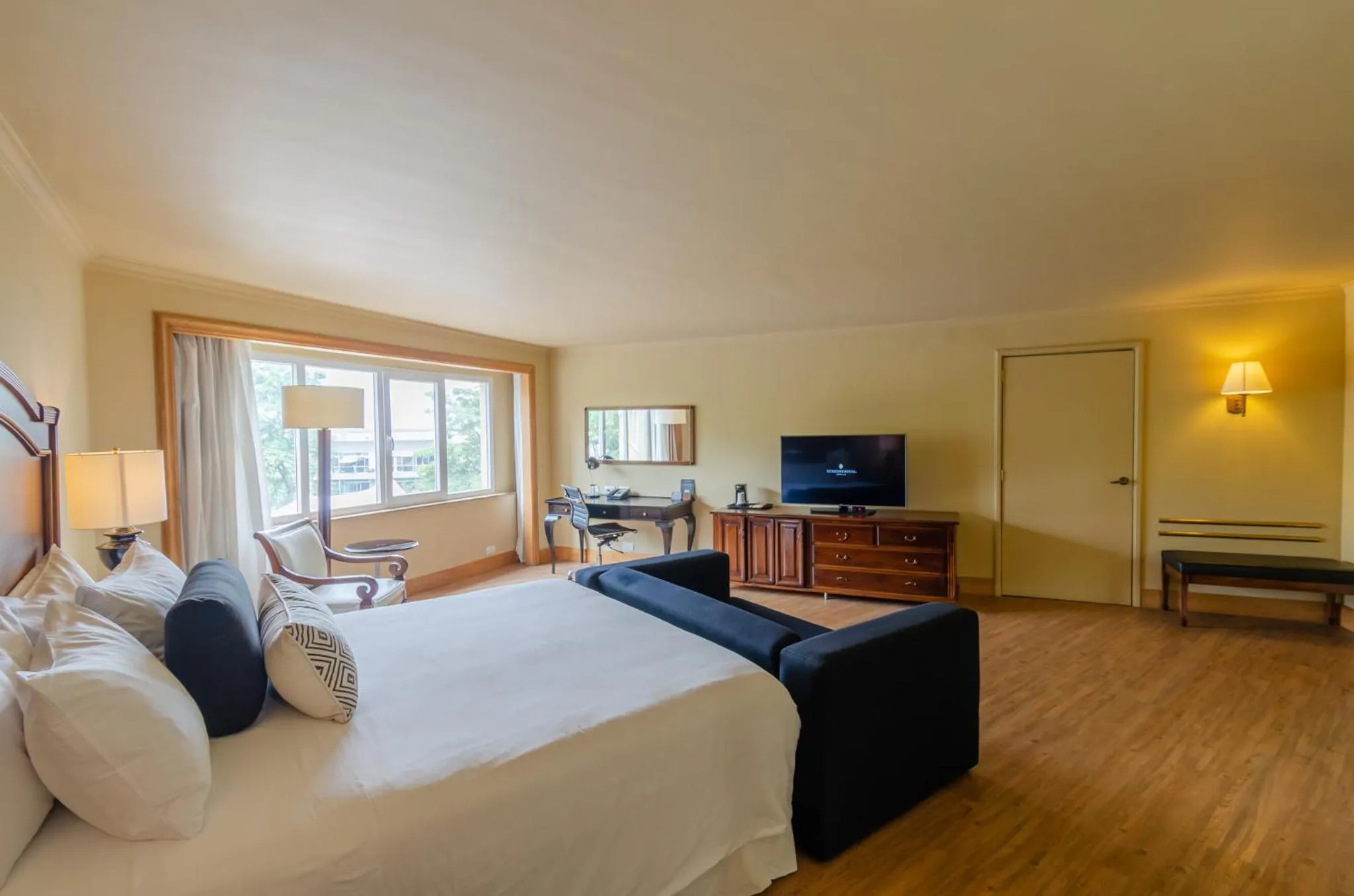 Photo of the whole room, Bed in InterContinental Medellin - Movich by IHG