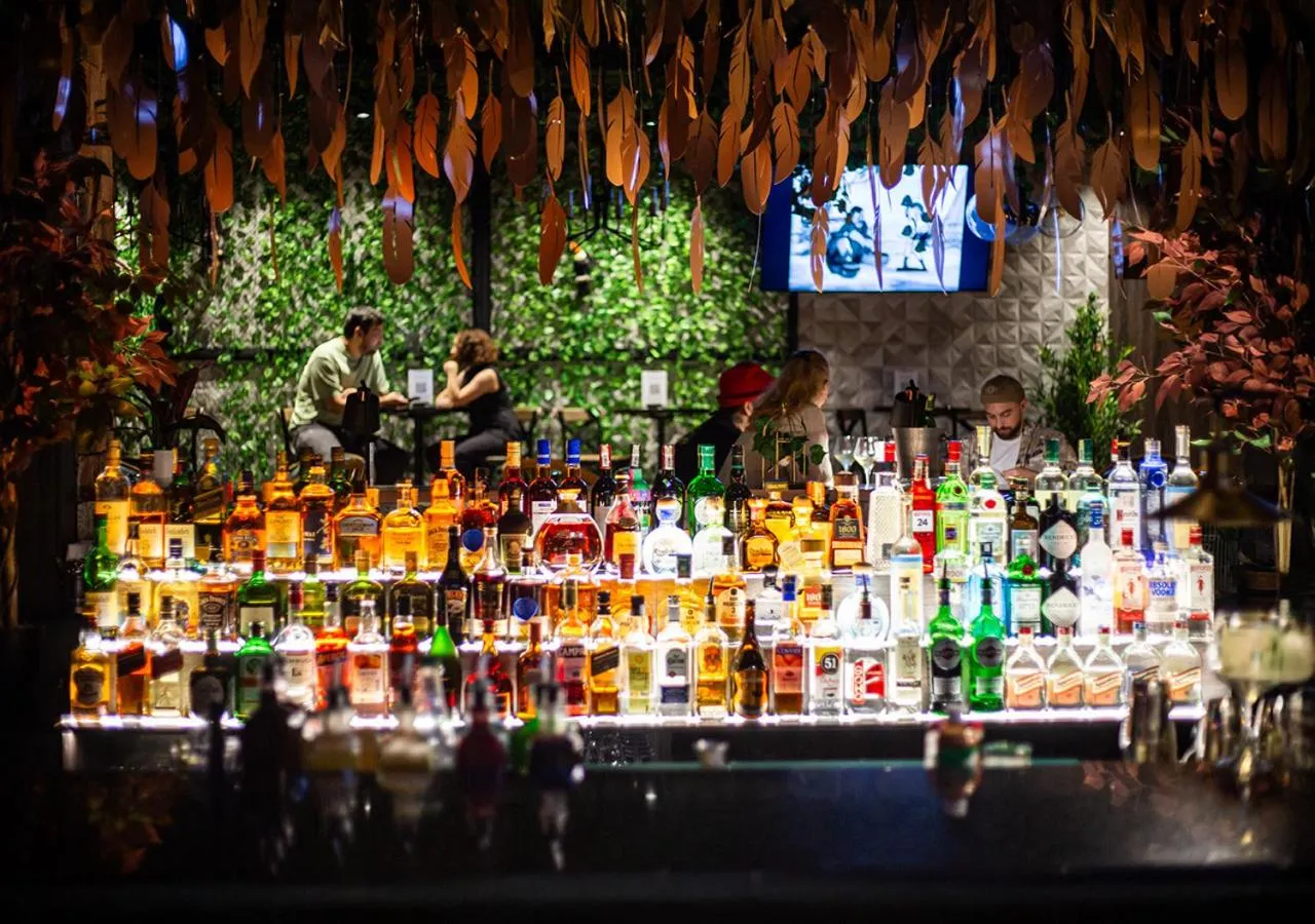 Lounge or bar in InterContinental Medellin - Movich by IHG