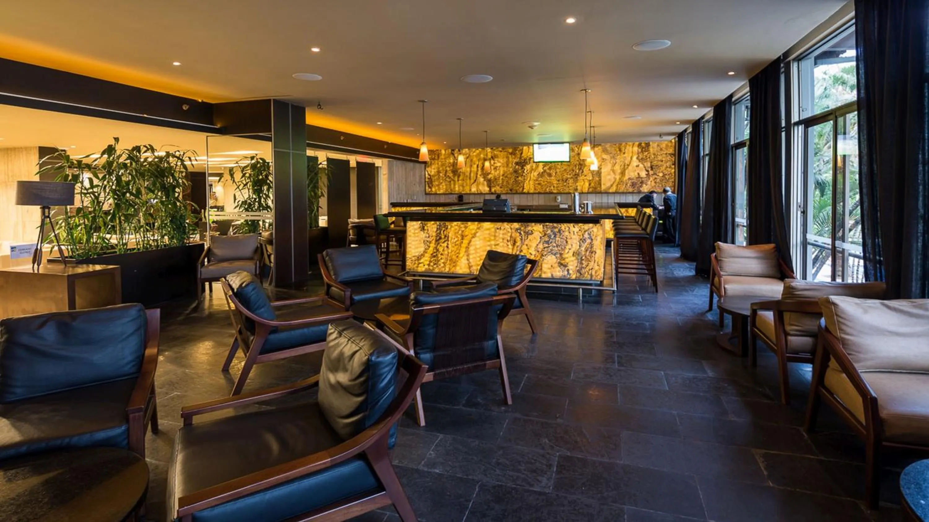 Lounge or bar in InterContinental Medellin - Movich by IHG