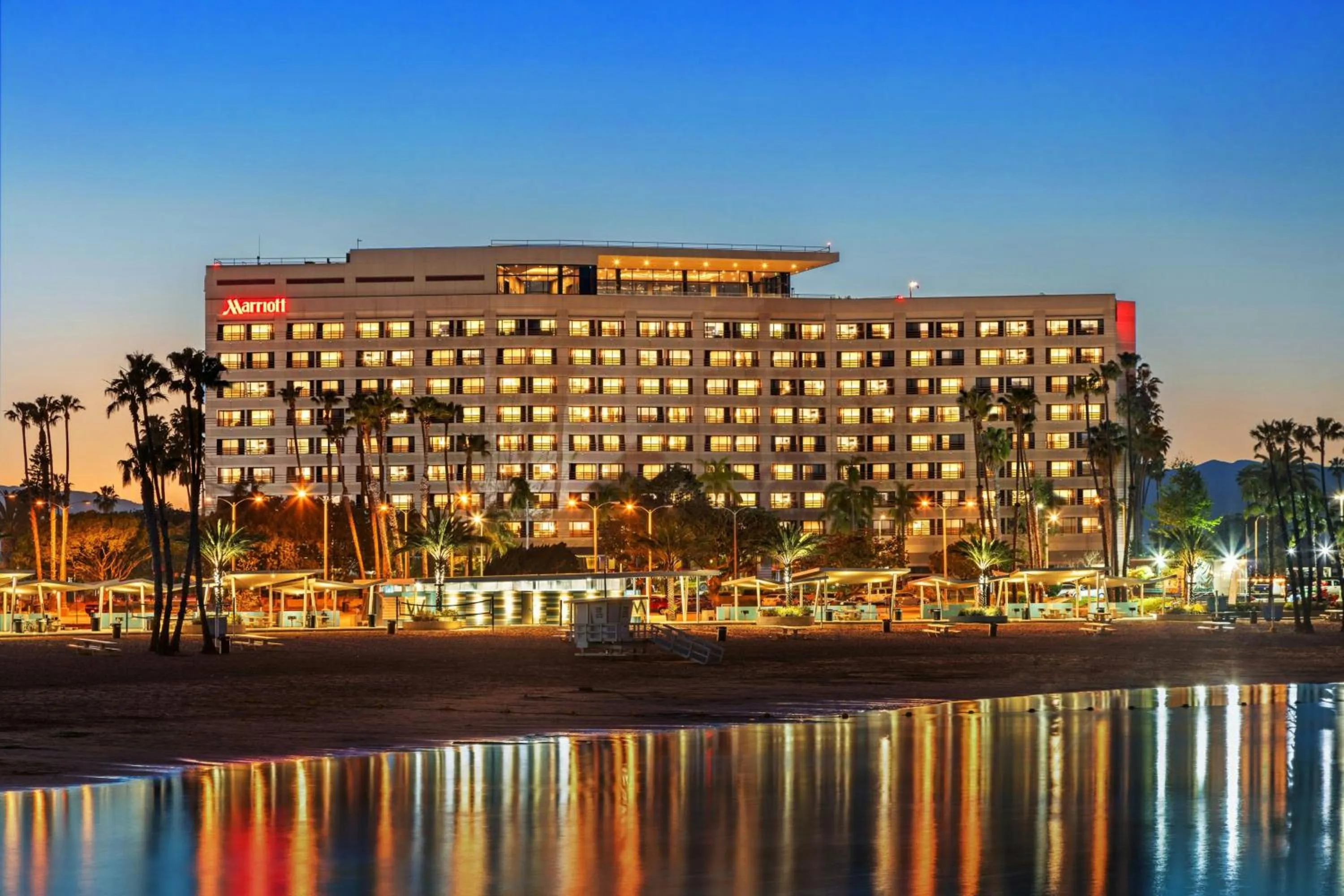 Property building in Marina del Rey Marriott