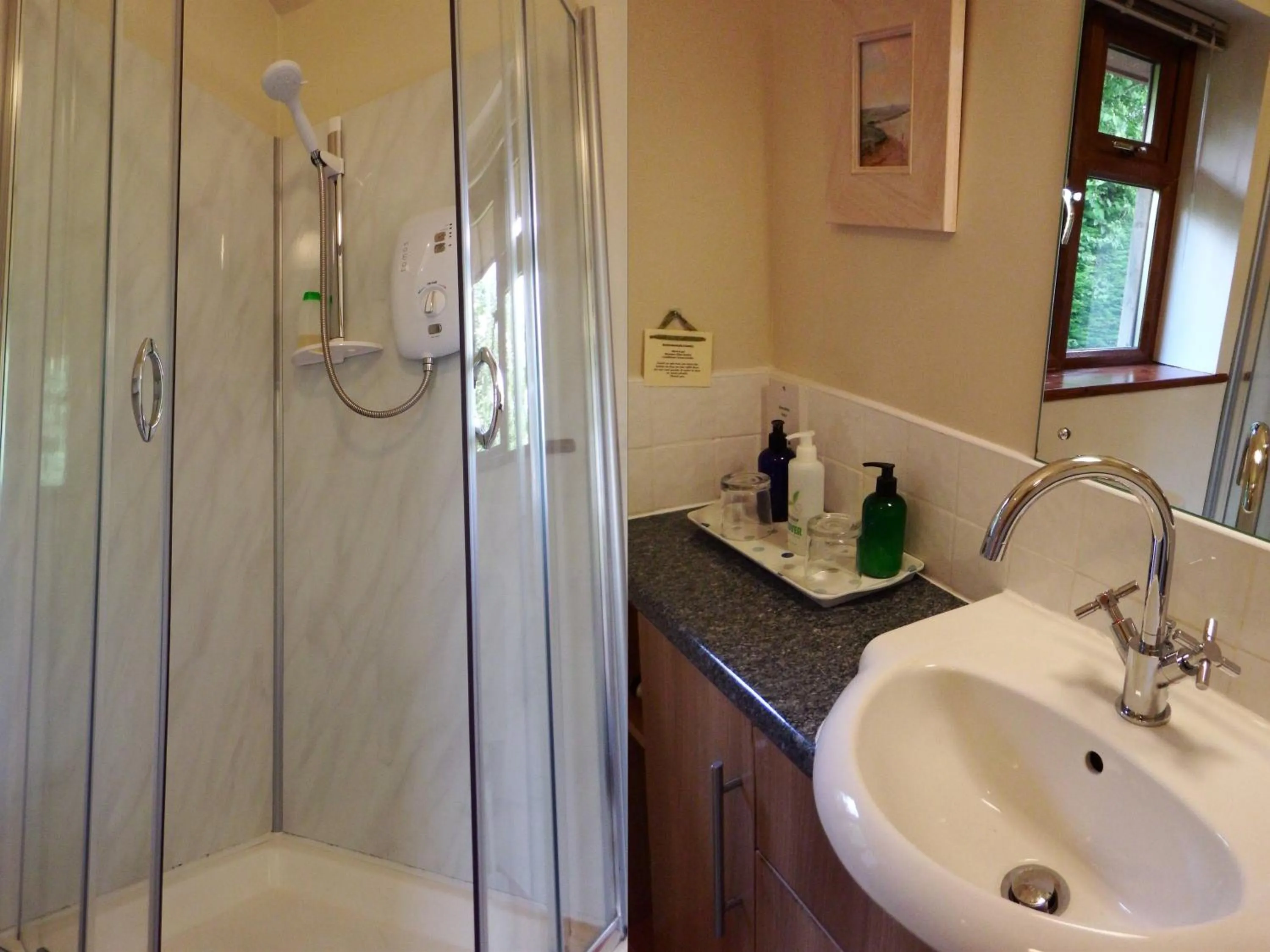 Bathroom in Kenilworth Garden Accomodation