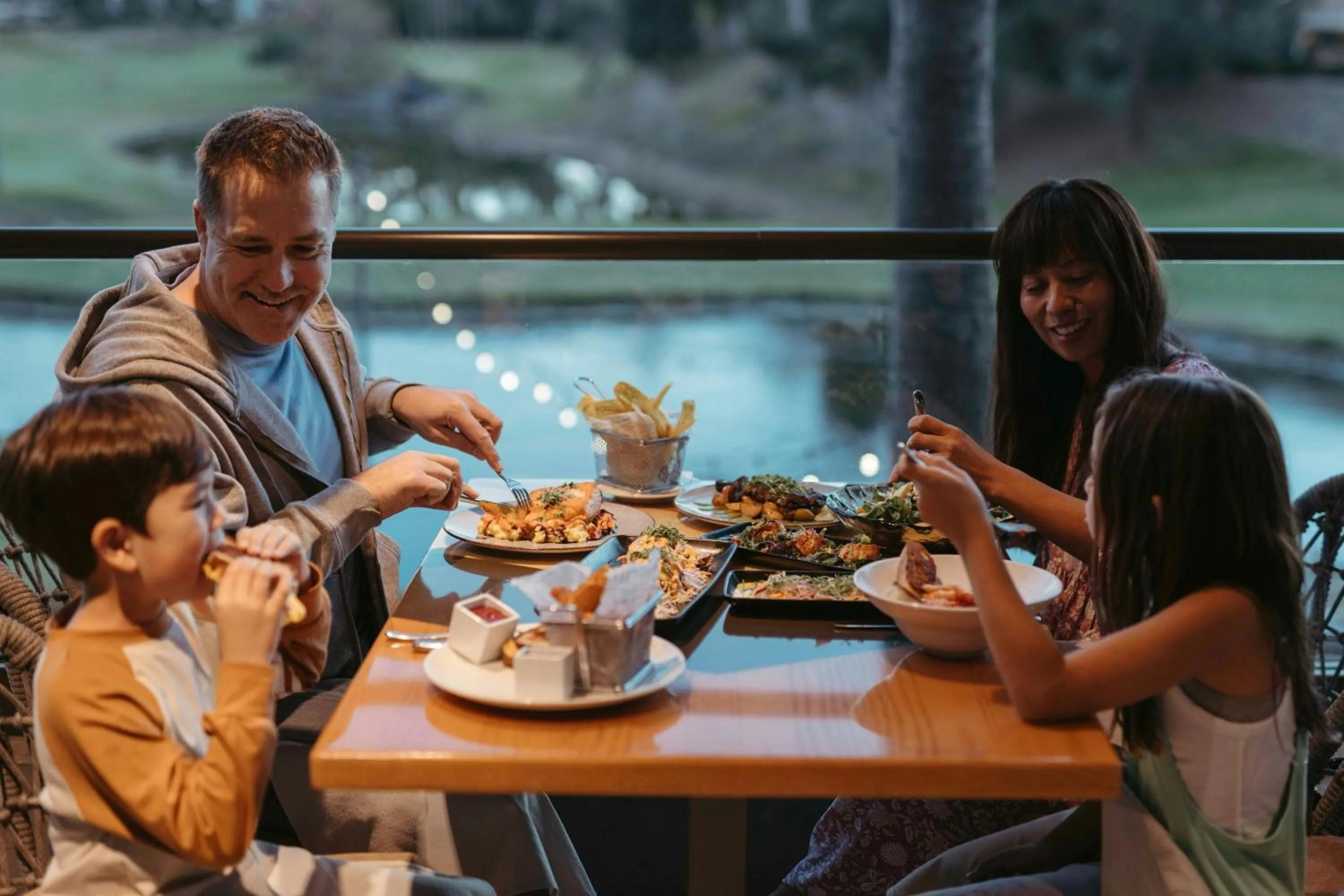 Restaurant/places to eat in Westdrift Manhattan Beach, Autograph Collection