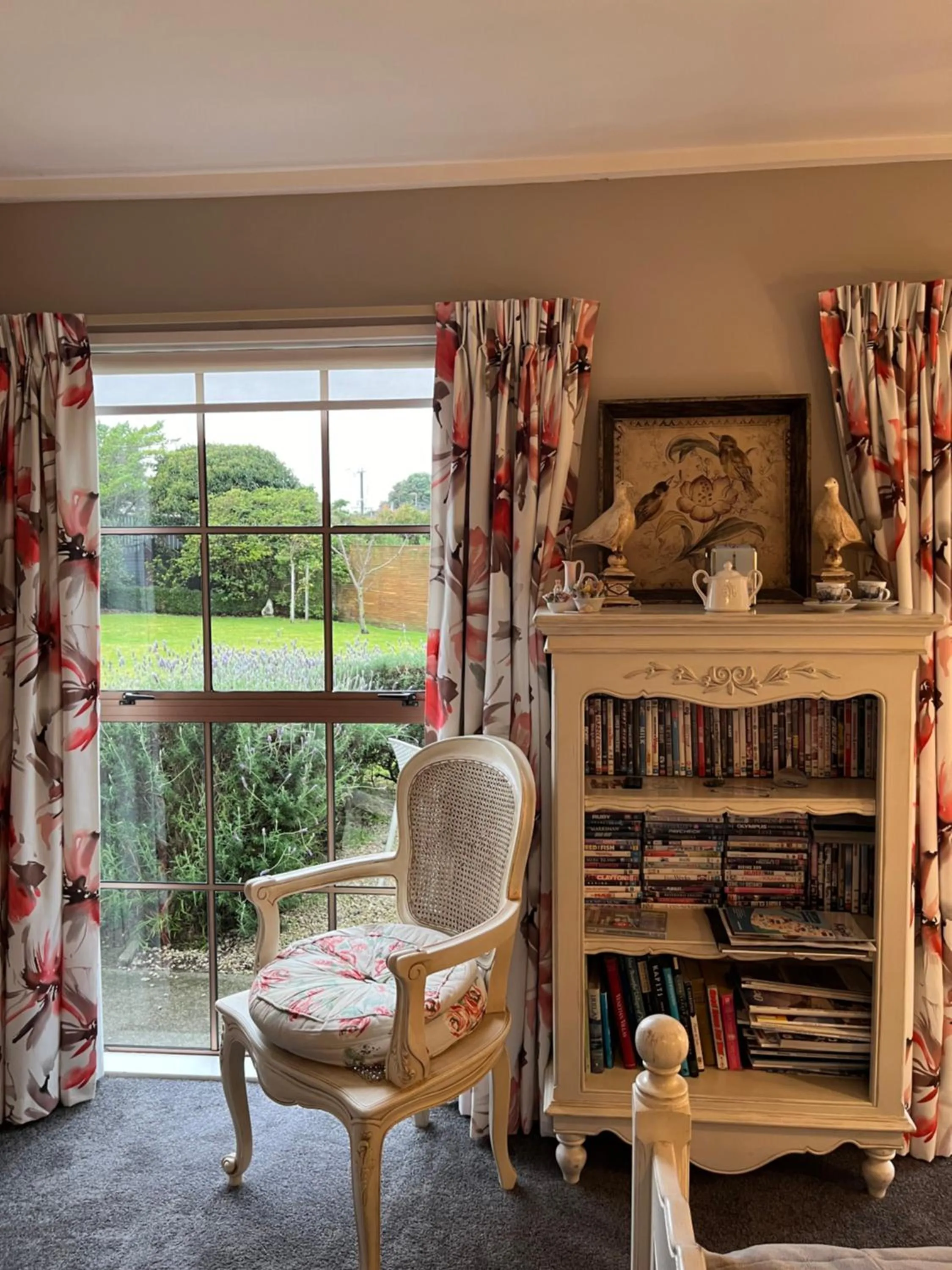 Seating area in Tudor Manor Bed & Breakfast