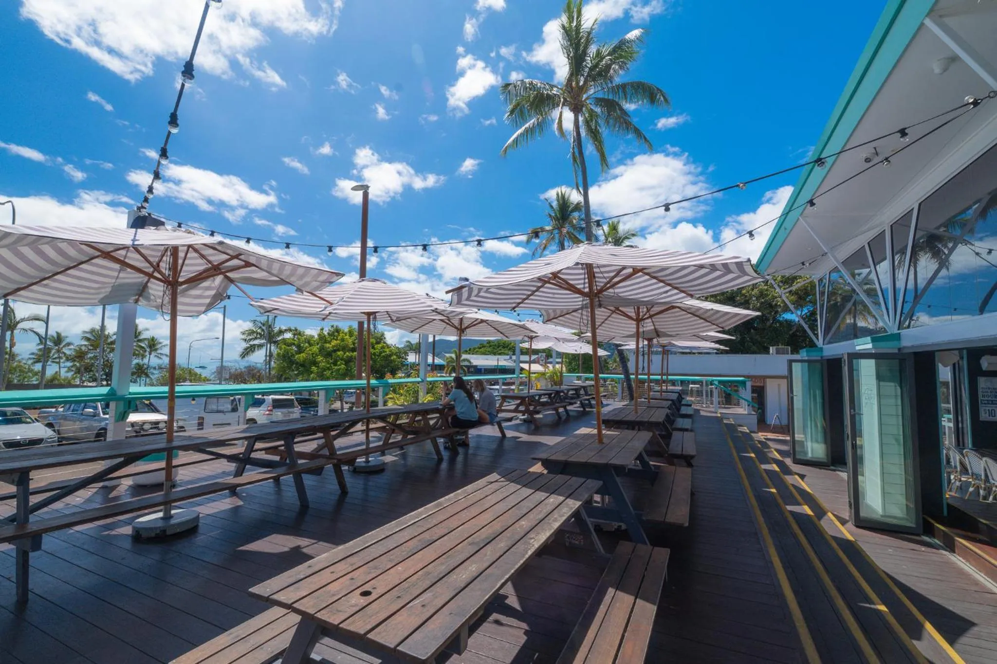 Restaurant/places to eat in Nomads Airlie Beach