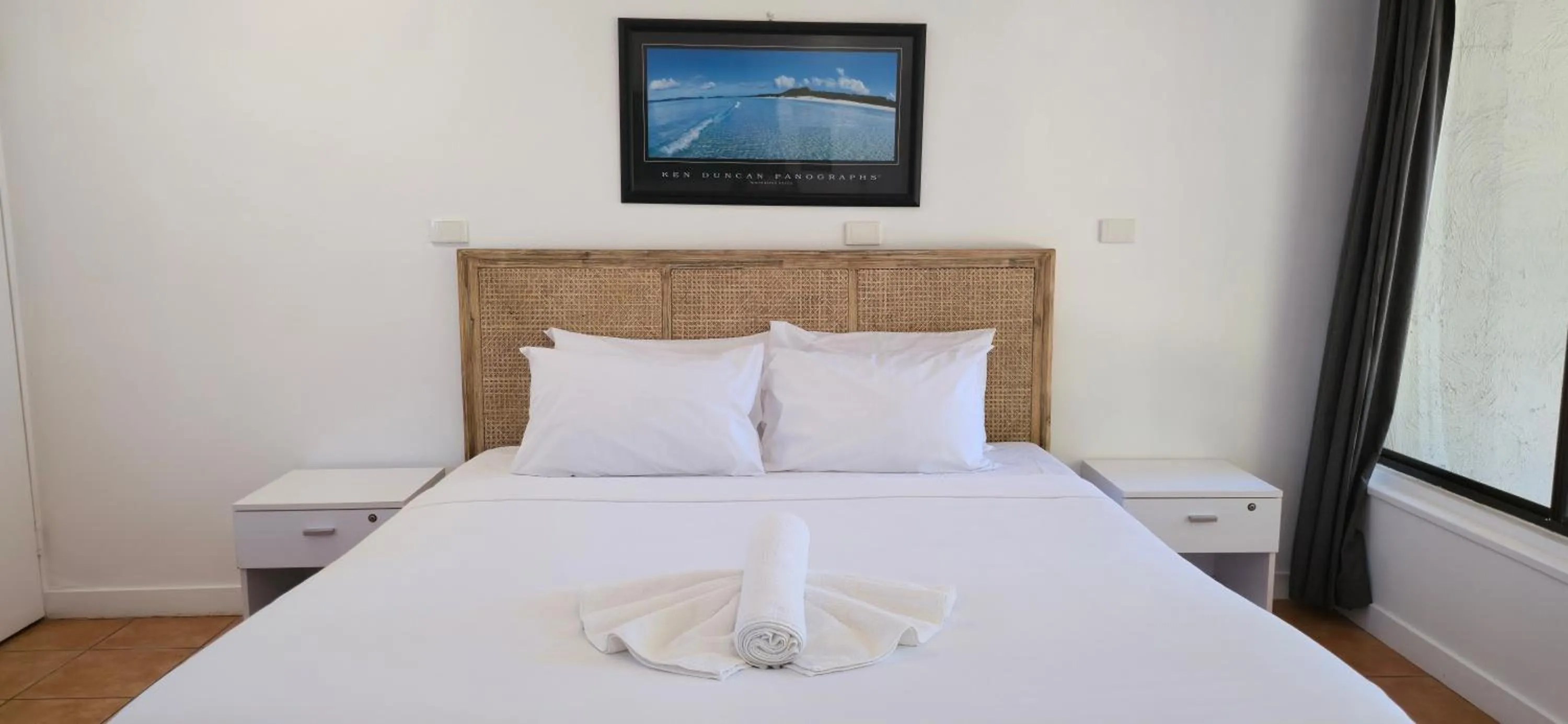 Bed in Nomads Airlie Beach