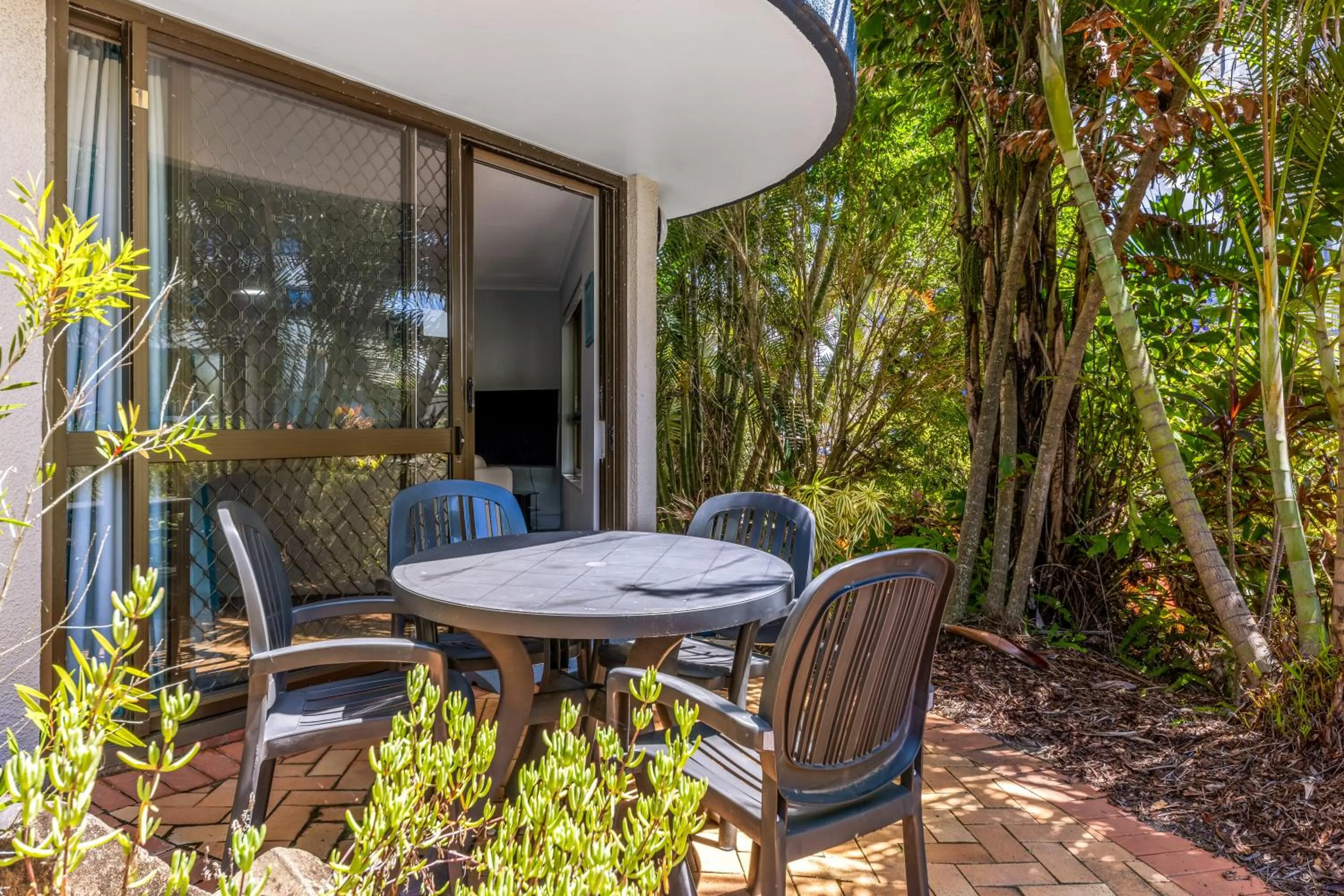 Garden in Kalua Holiday Apartments