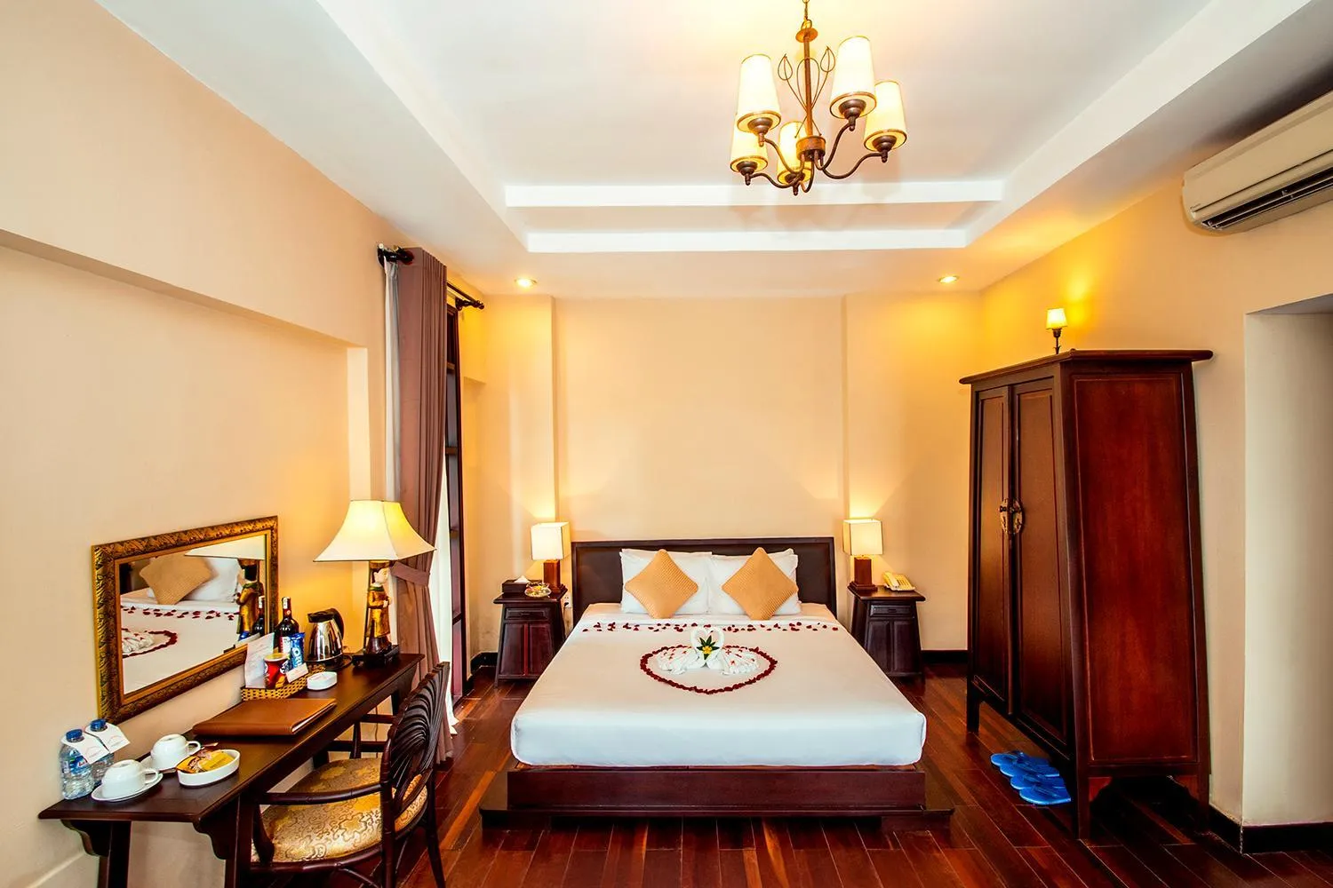 Bed in Romana Resort & Spa