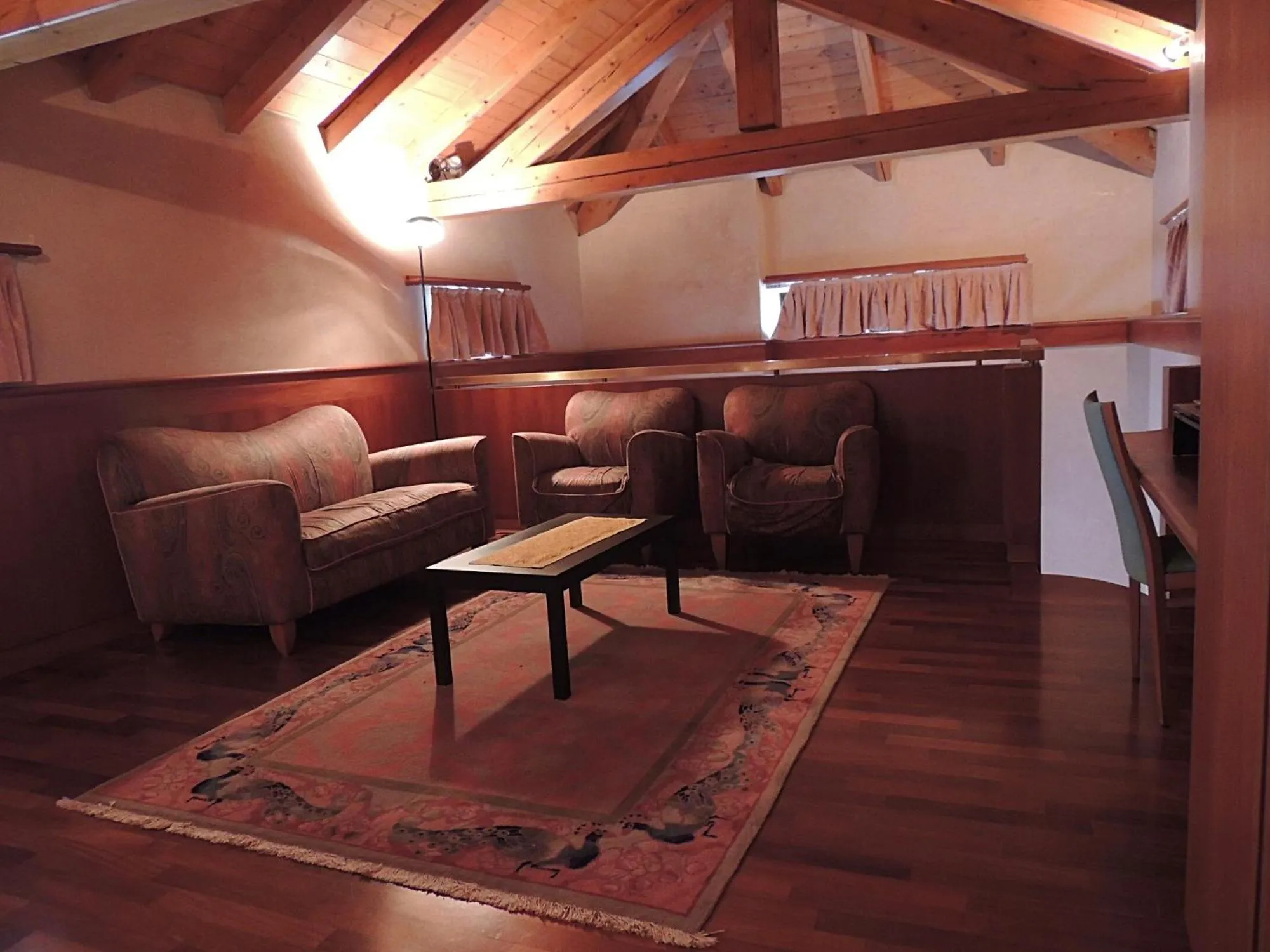 Living room in Grand Hotel Astoria