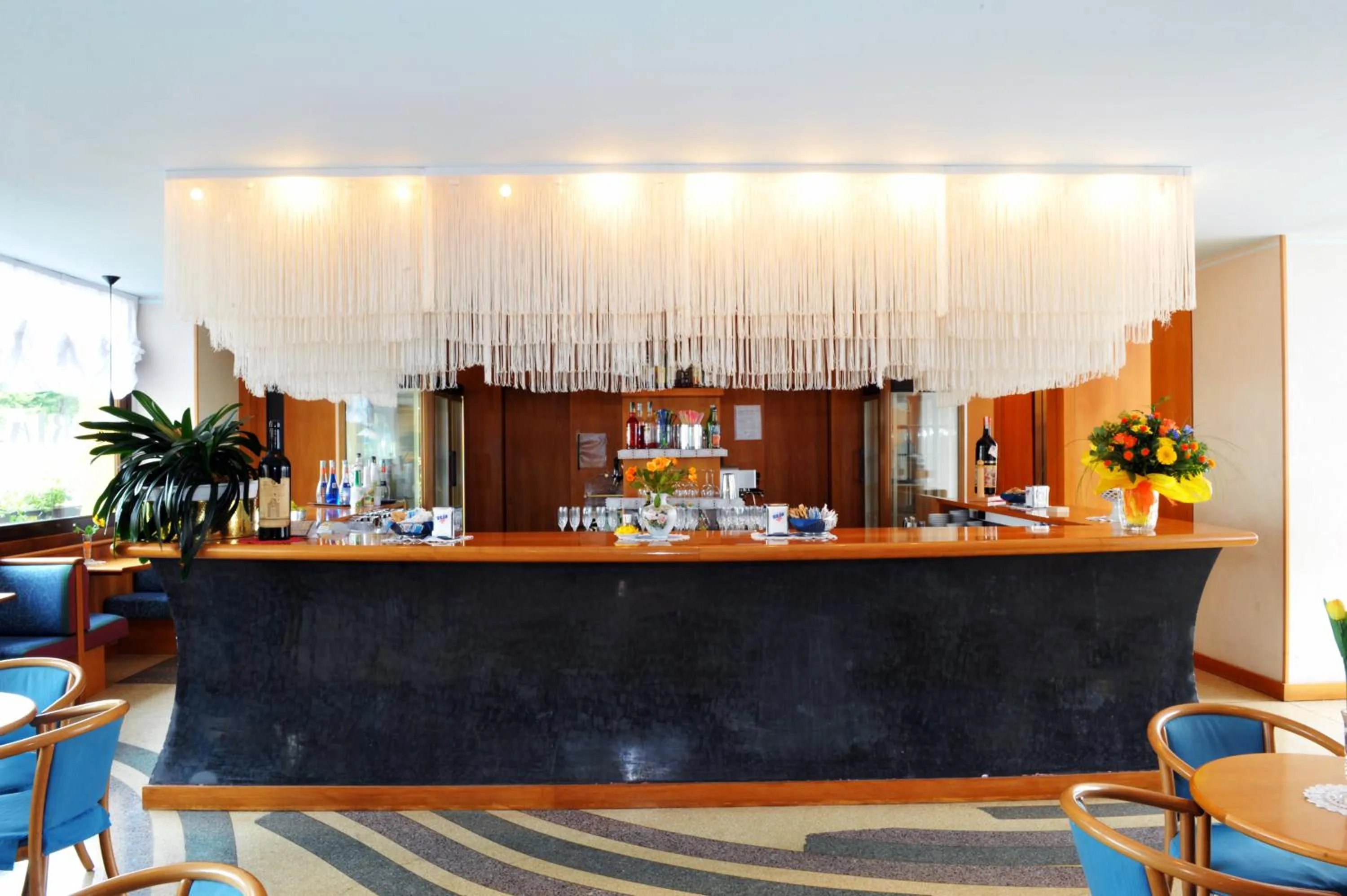 Lounge or bar in Grand Hotel Astoria