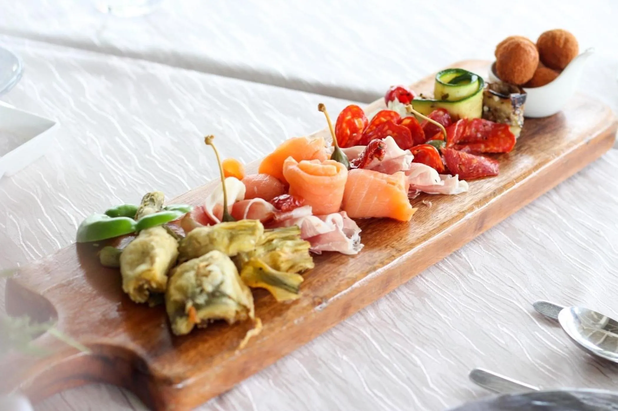 Food and drinks in The Shore At Katathani - Adult Only - SHA Extra Plus