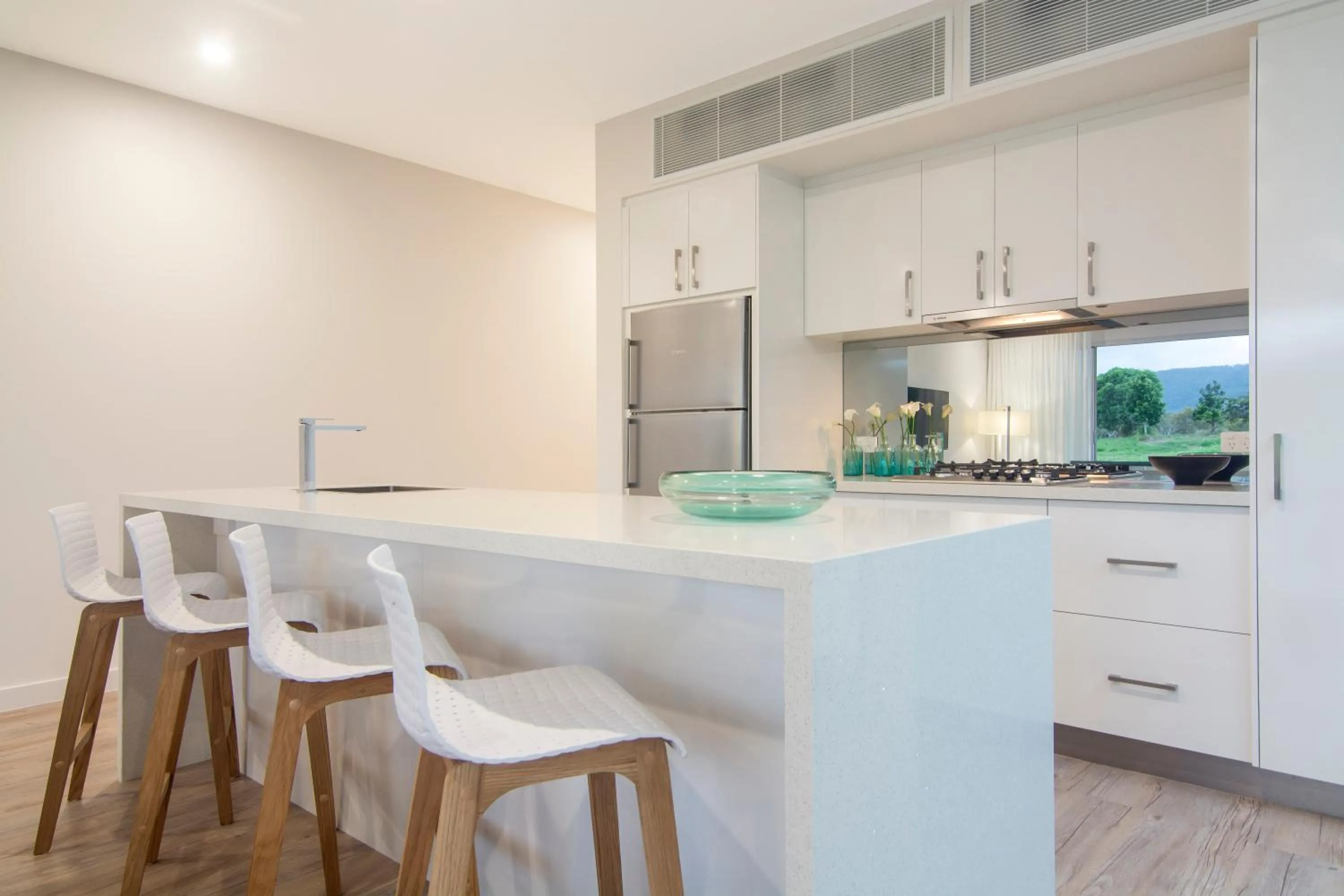 Kitchen or kitchenette in Pool Resort Port Douglas
