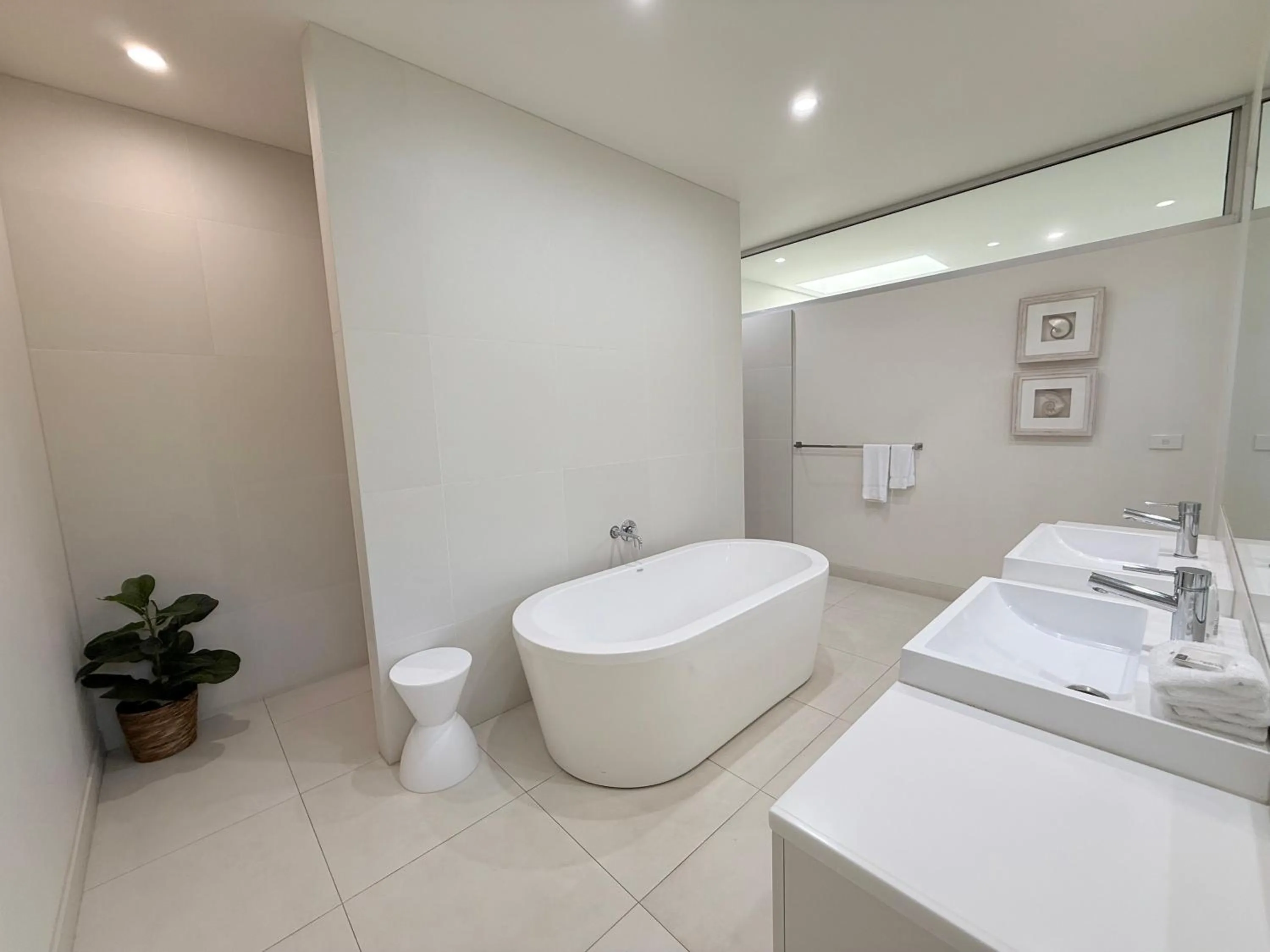 Bathroom in Pool Resort Port Douglas