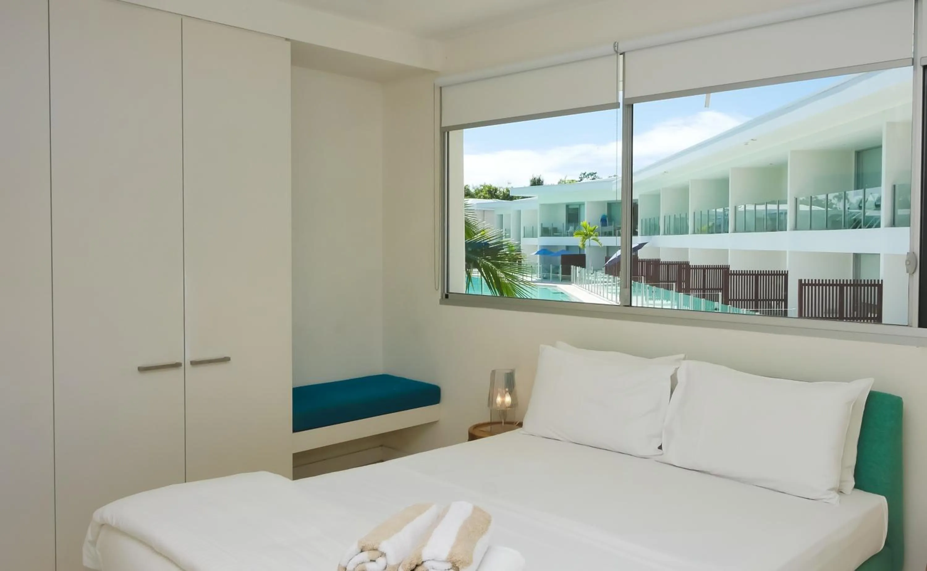 Bedroom, Bed in Pool Resort Port Douglas