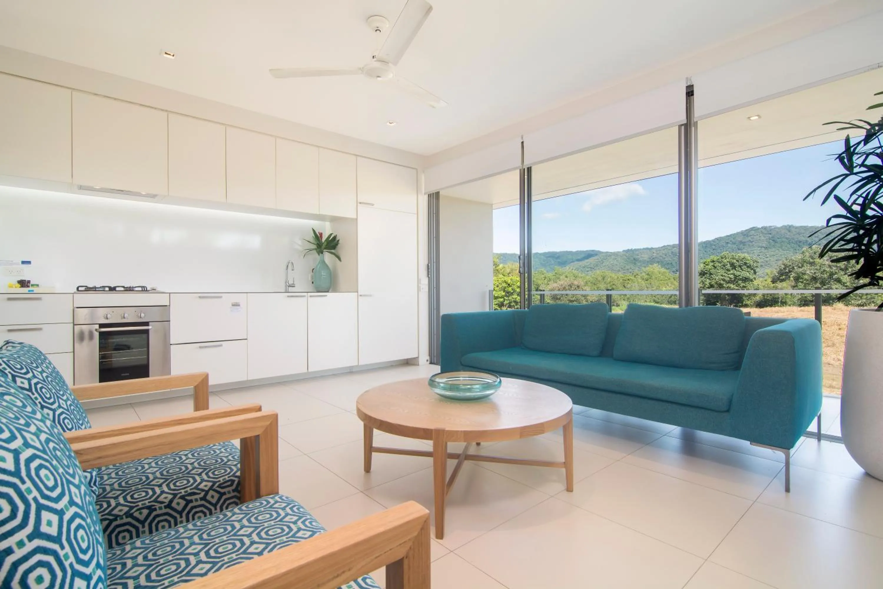 Kitchen or kitchenette in Pool Resort Port Douglas