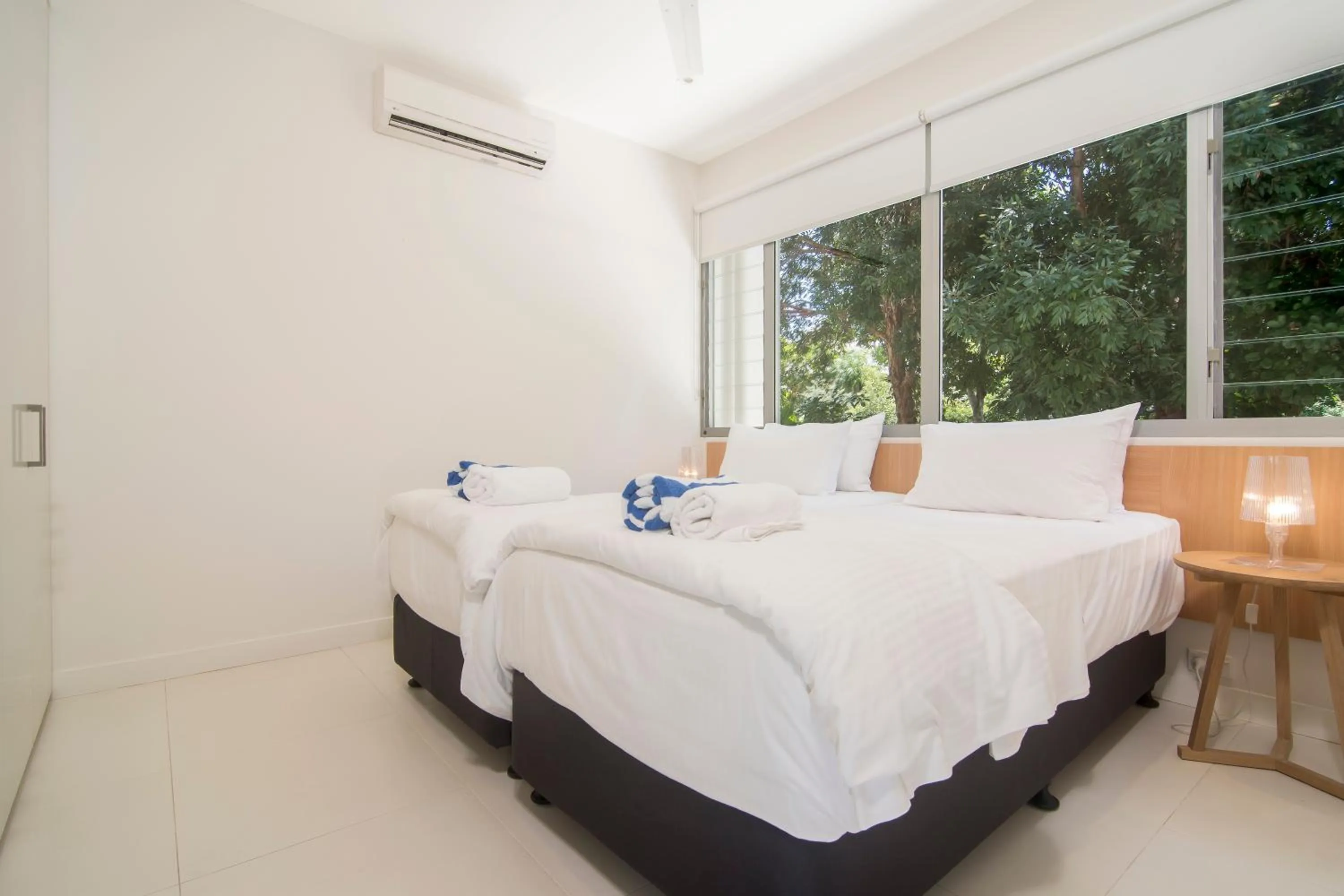 Bedroom, Bed in Pool Resort Port Douglas