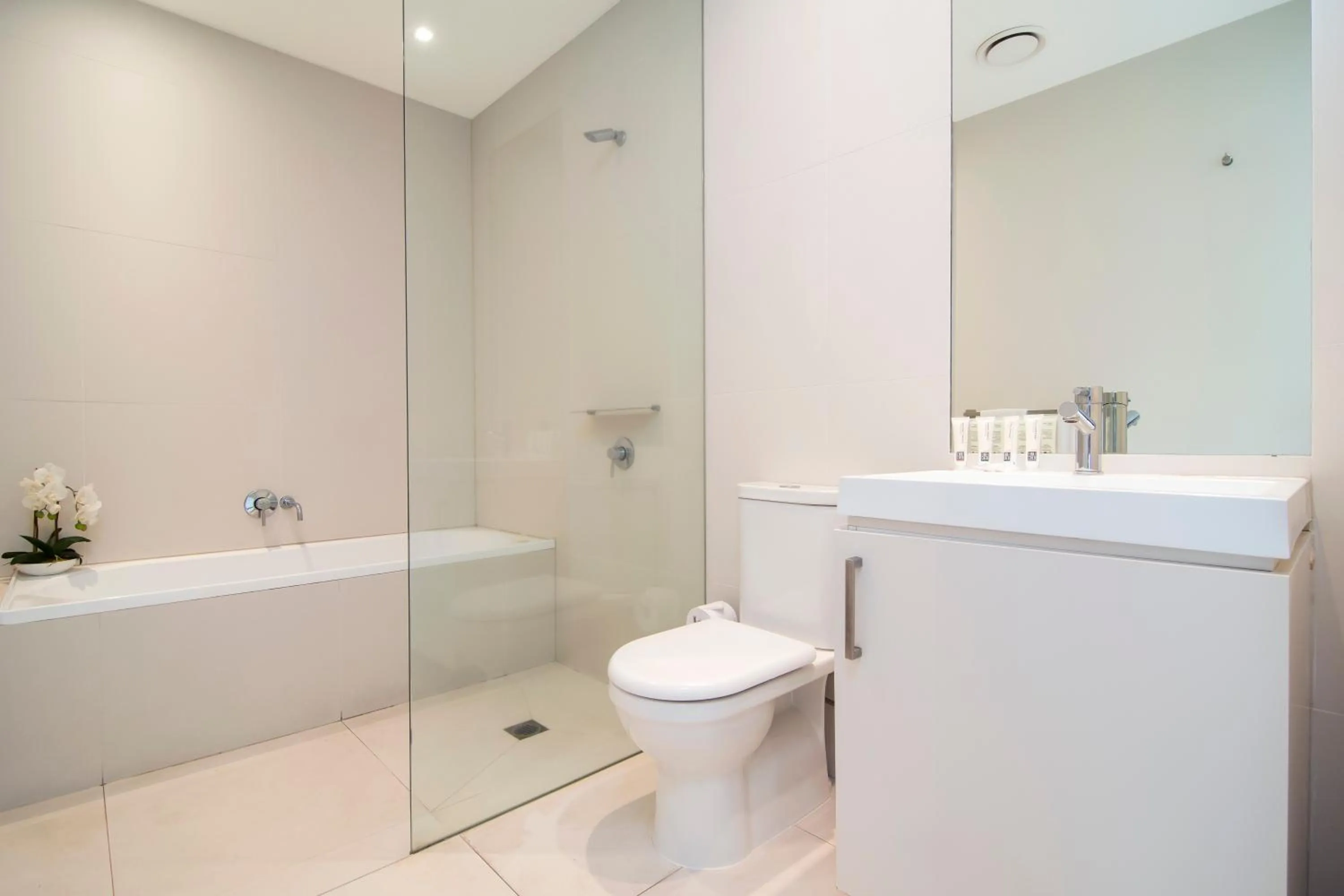 Bathroom in Pool Resort Port Douglas