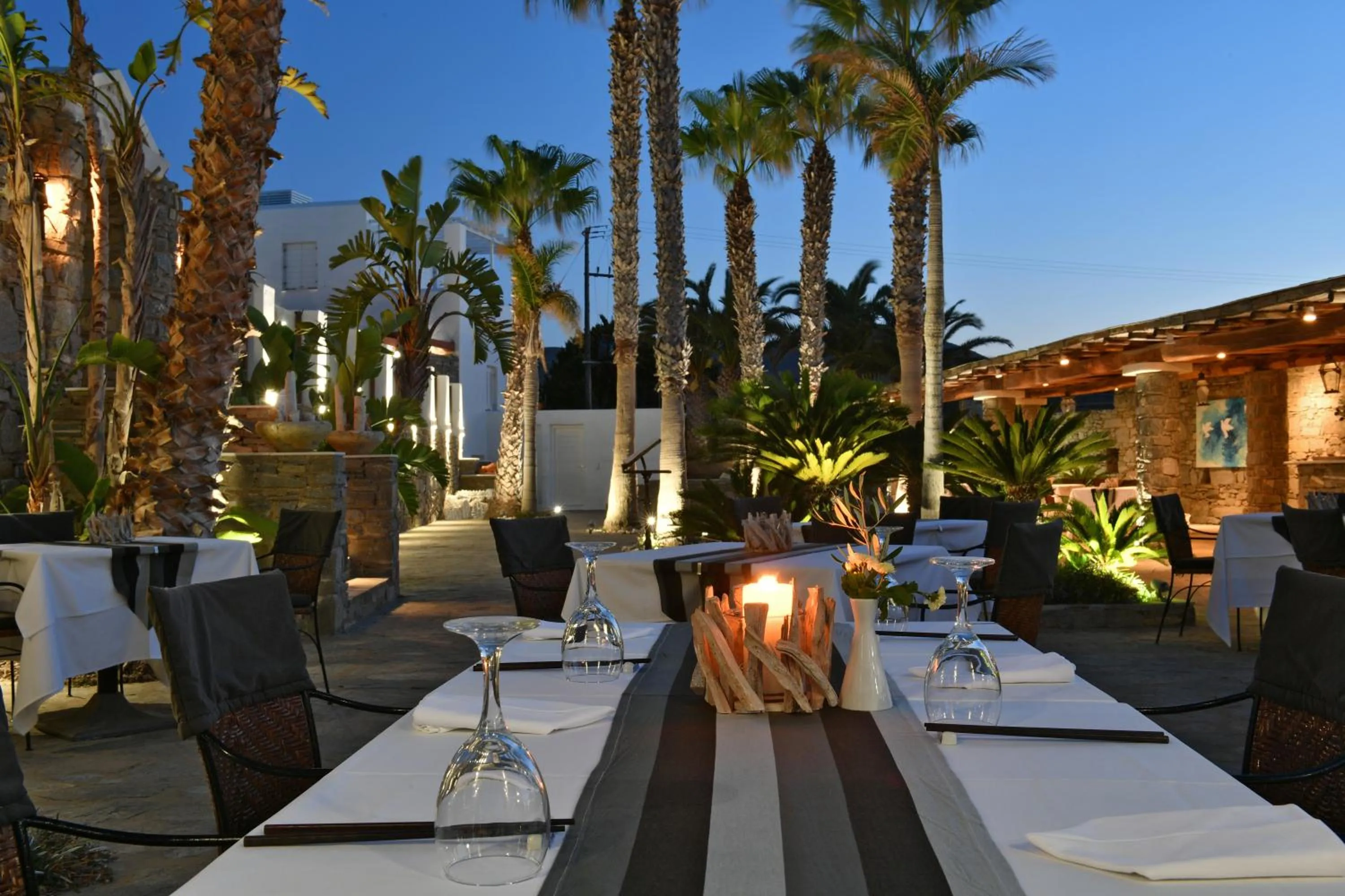 Restaurant/places to eat in Astir Of Paros