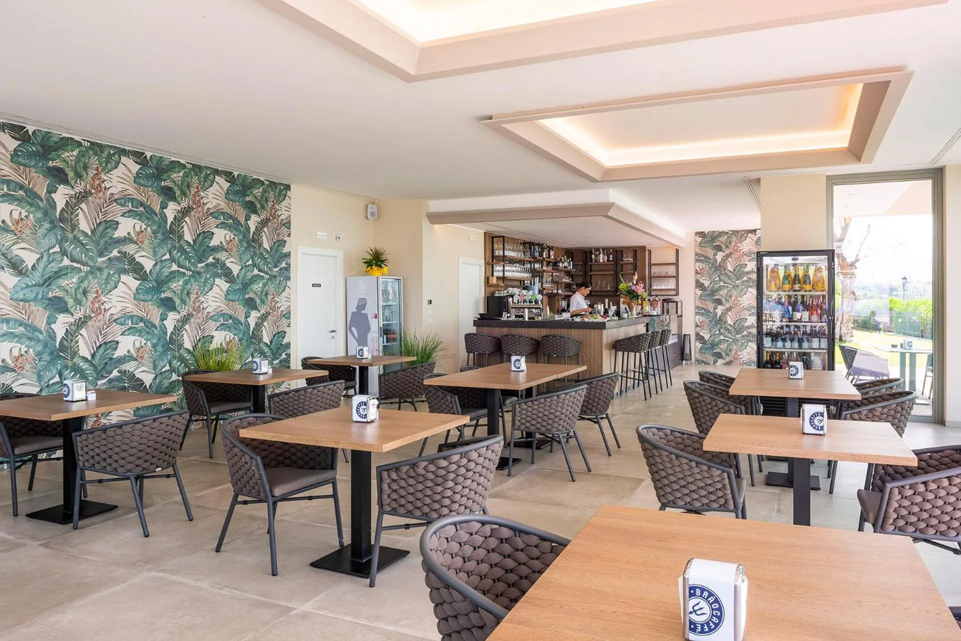 Restaurant/places to eat in Hotel Du Parc