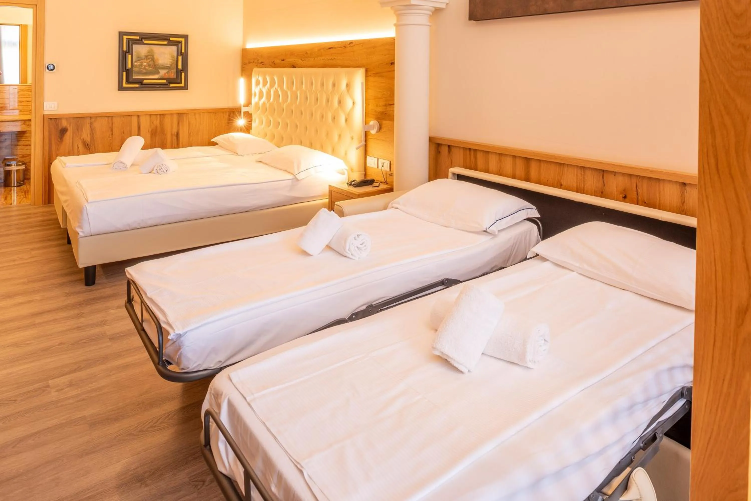 Bed in Hotel Du Parc