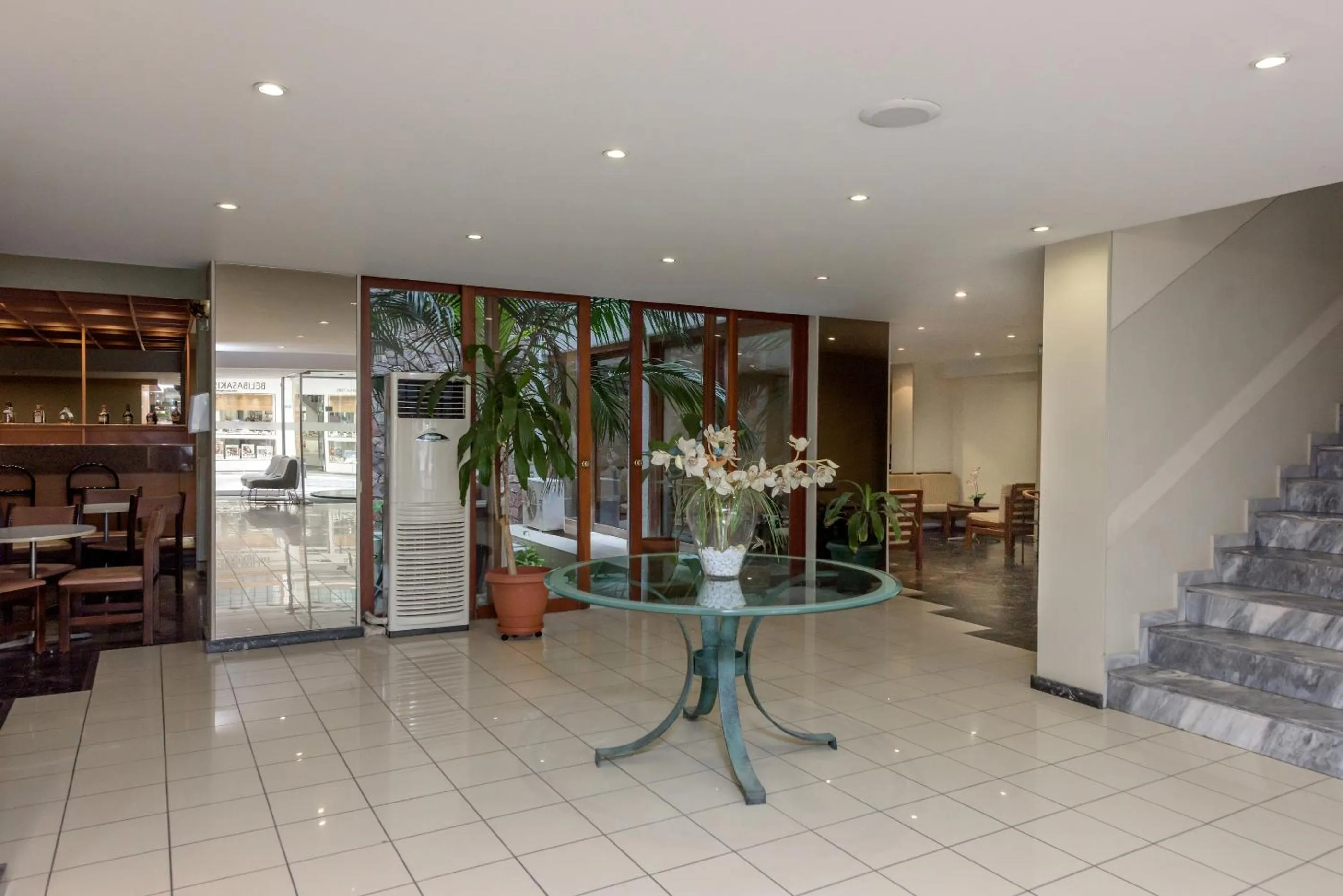 Facade/entrance in El Greco Hotel