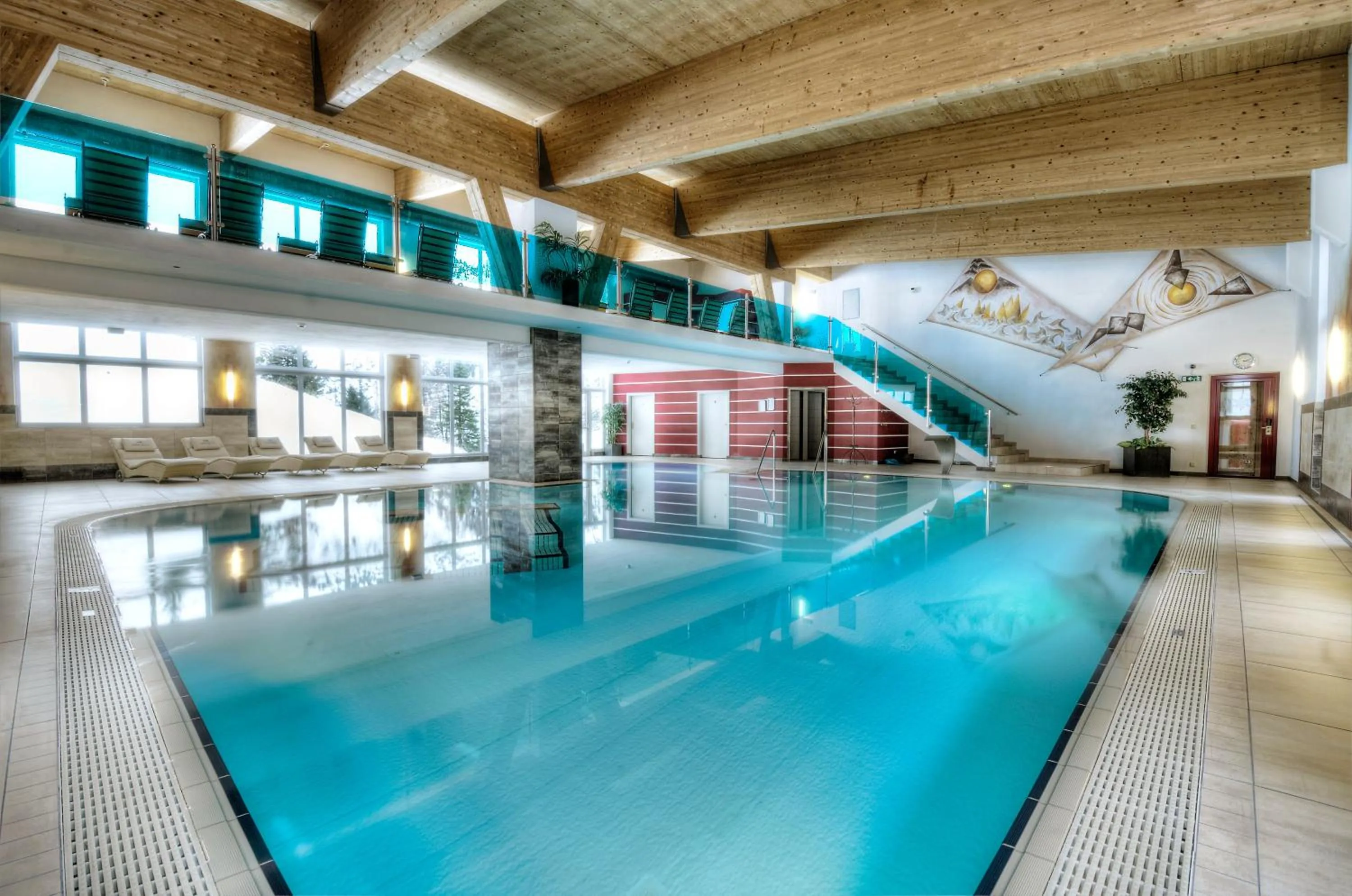 Swimming pool in Appartement & Suiten Hotel Glöcknerin