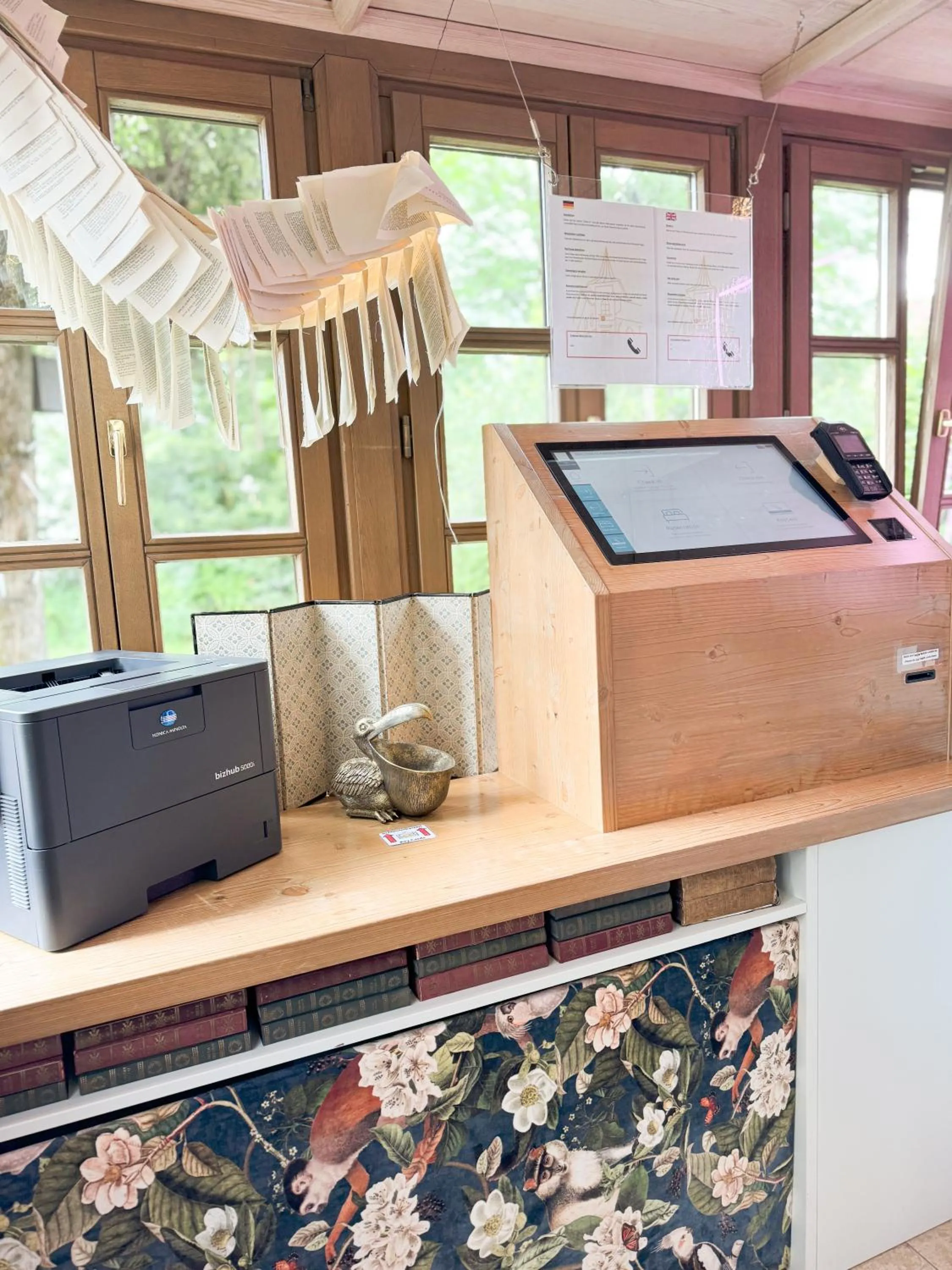 Lobby or reception in Villa Fantasia Budget Boutique Hotel