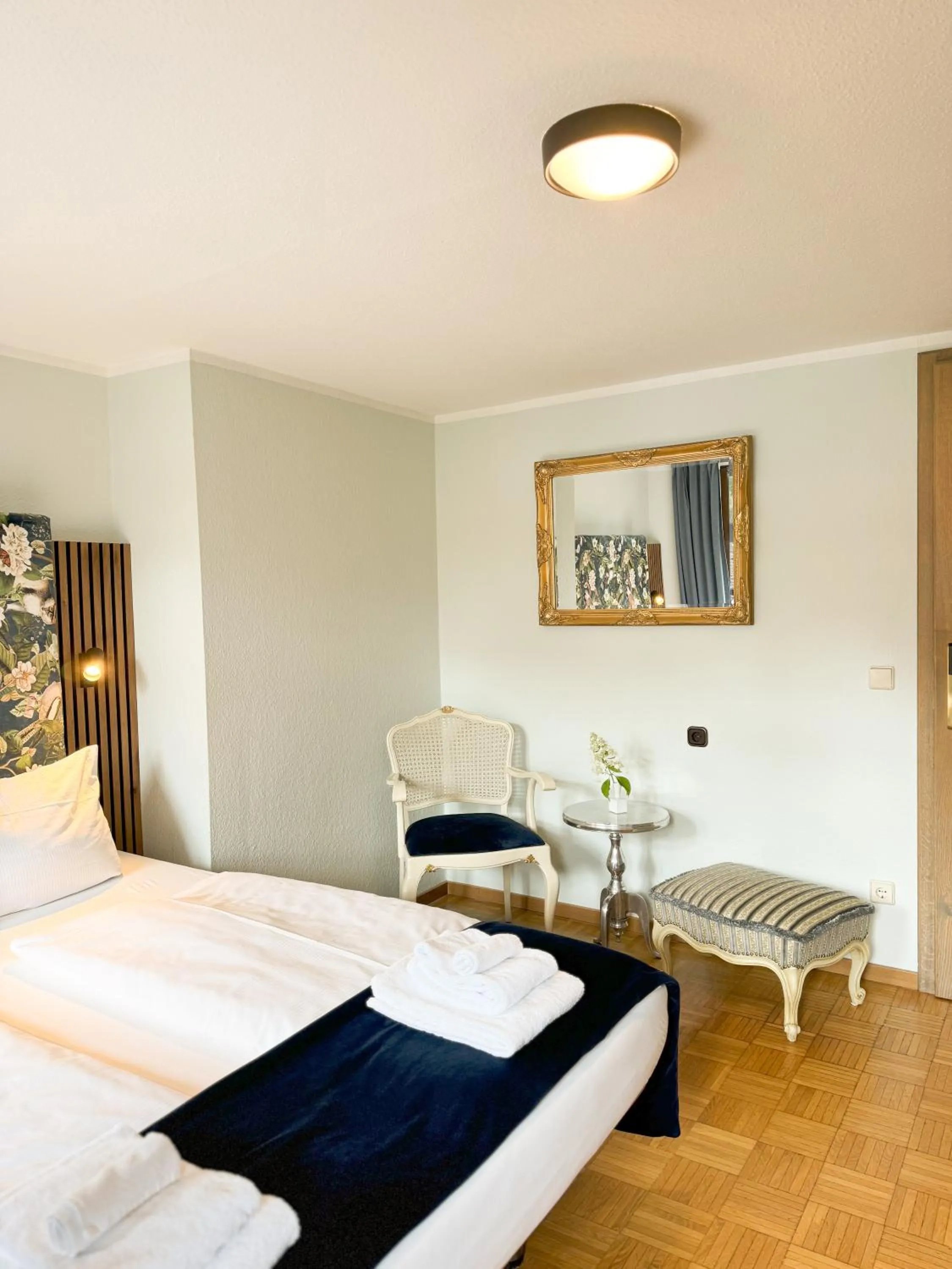 Photo of the whole room, Bed in Villa Fantasia Budget Boutique Hotel