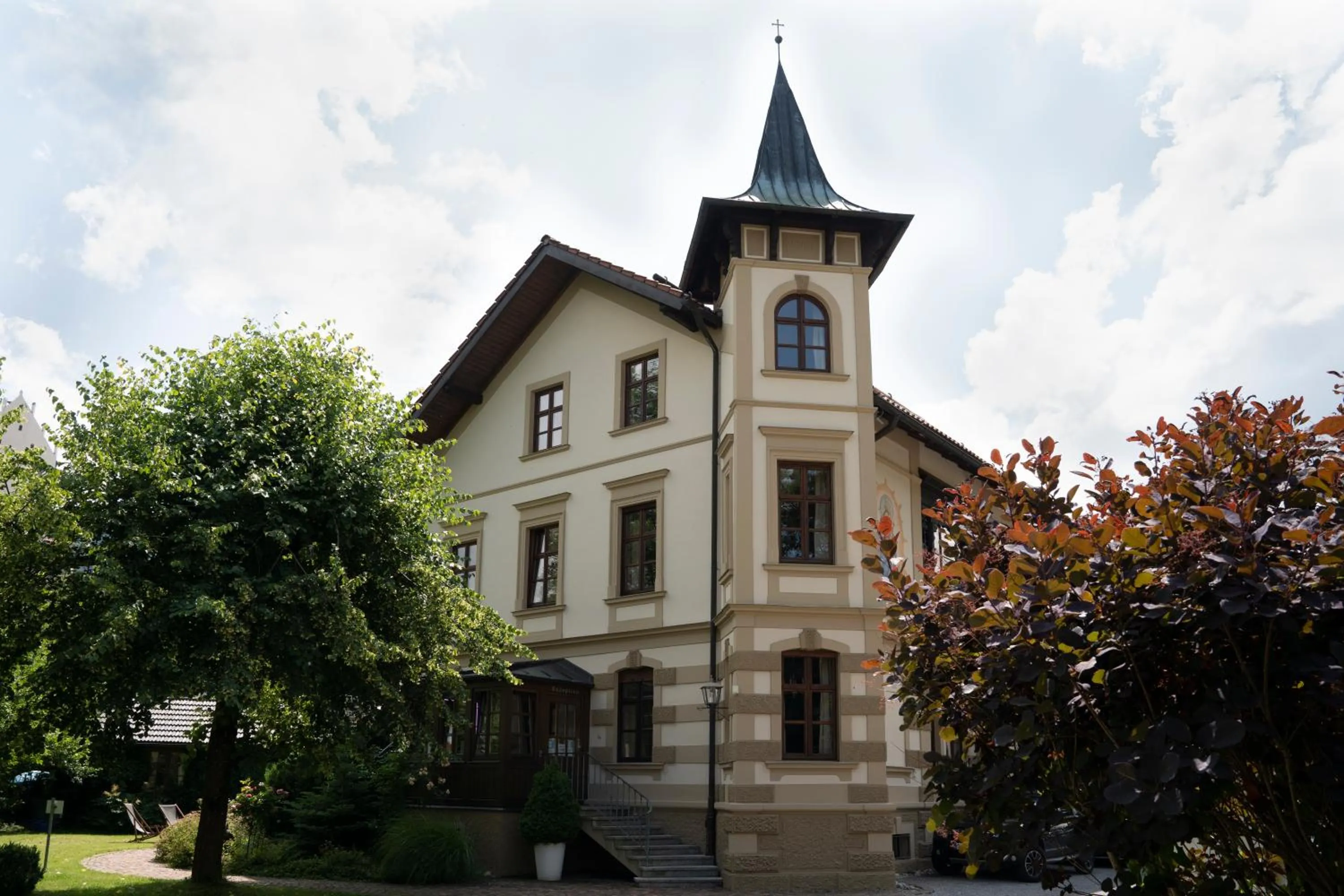 Property building in Villa Fantasia Budget Boutique Hotel