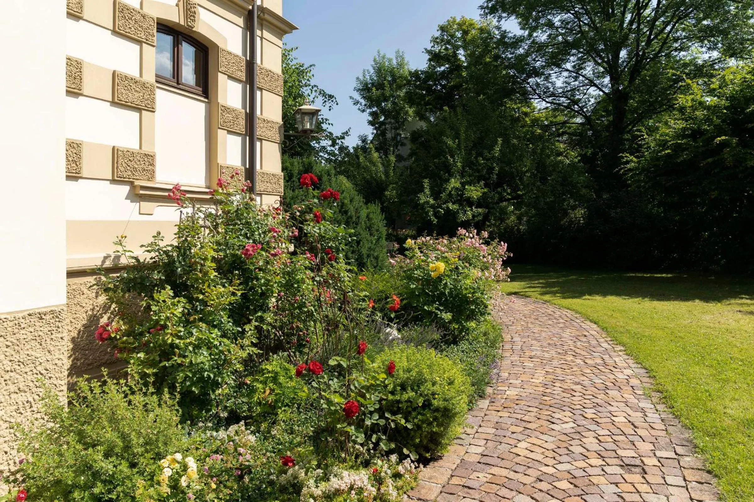 Property building in Villa Fantasia Budget Boutique Hotel