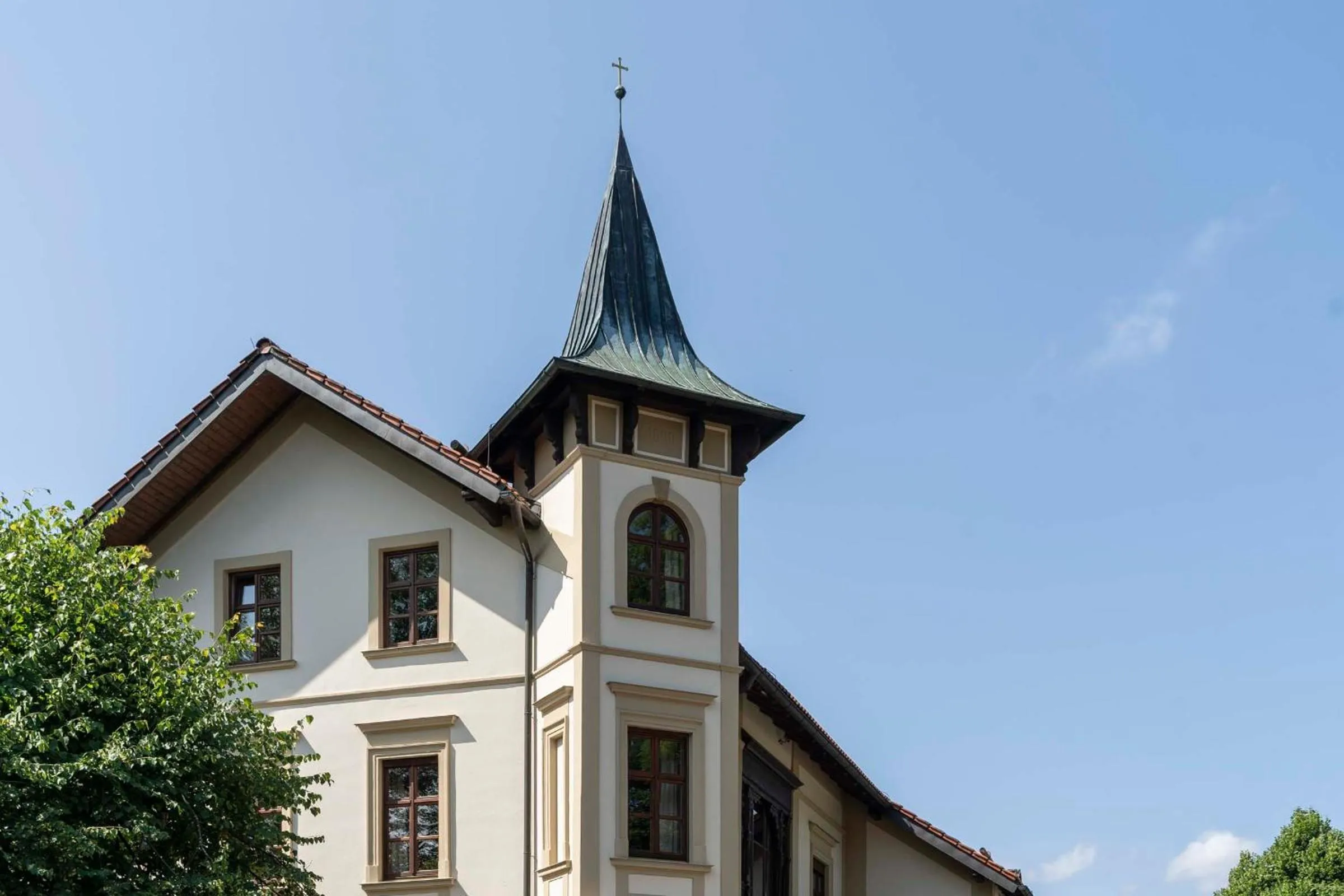 Property building in Villa Fantasia Budget Boutique Hotel