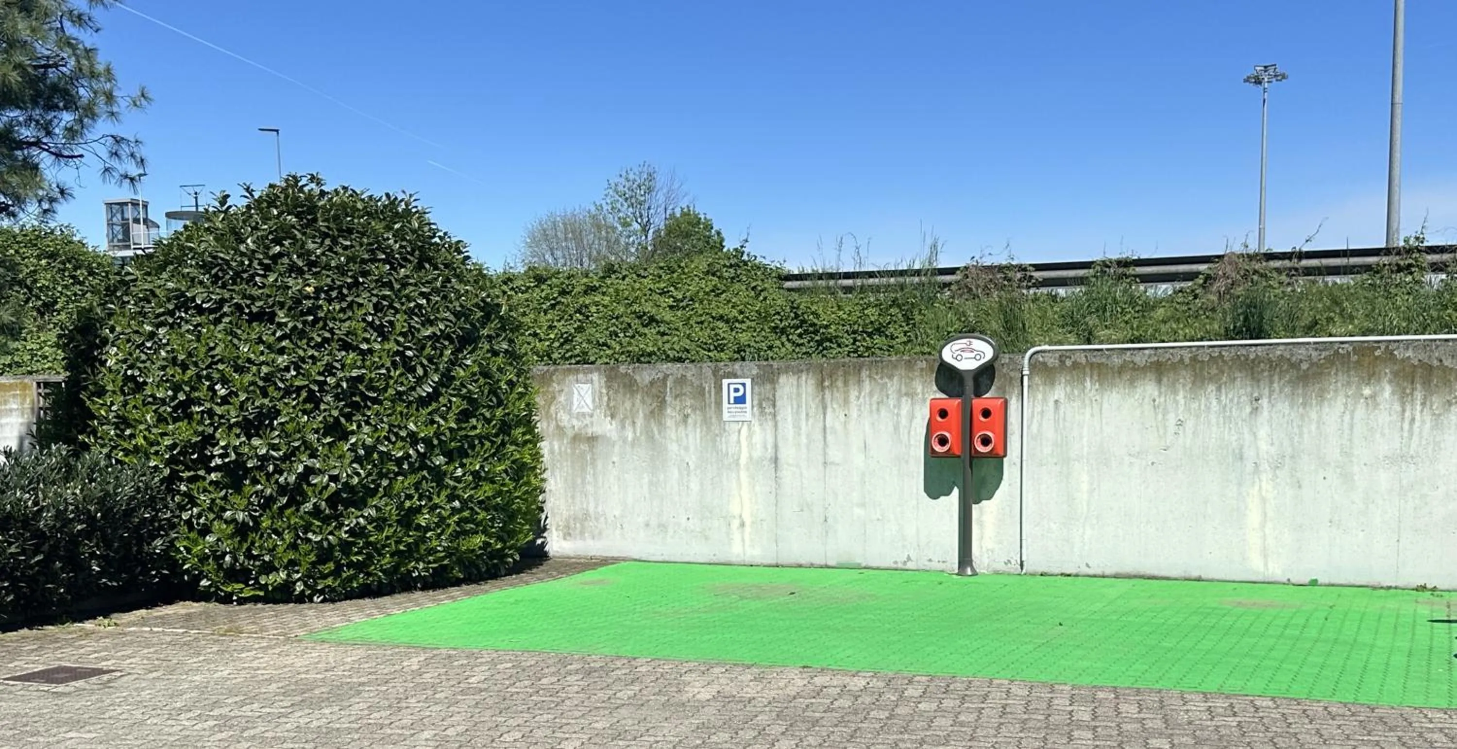 Parking in Hotel Diamante