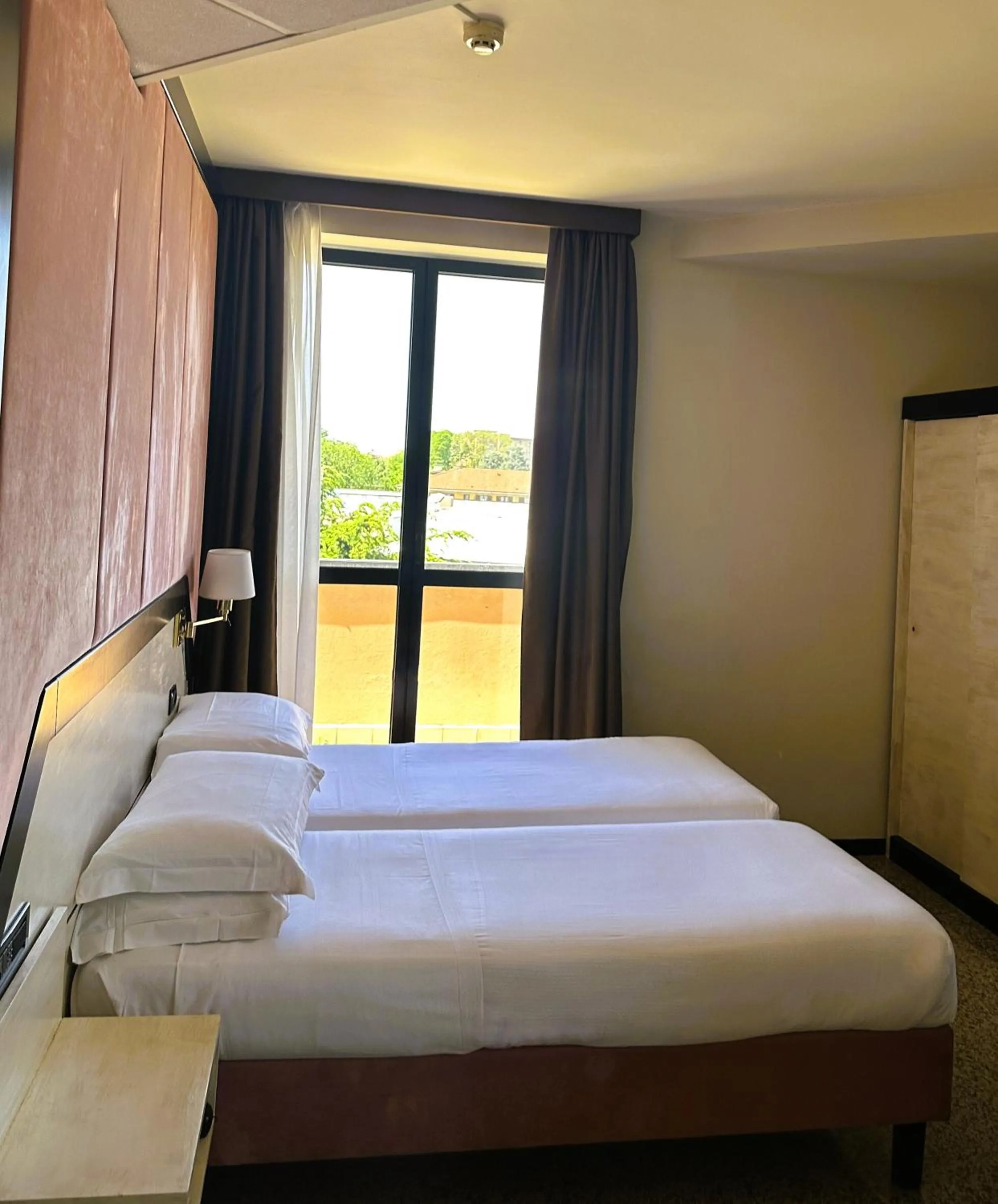 Photo of the whole room, Bed in Hotel Diamante